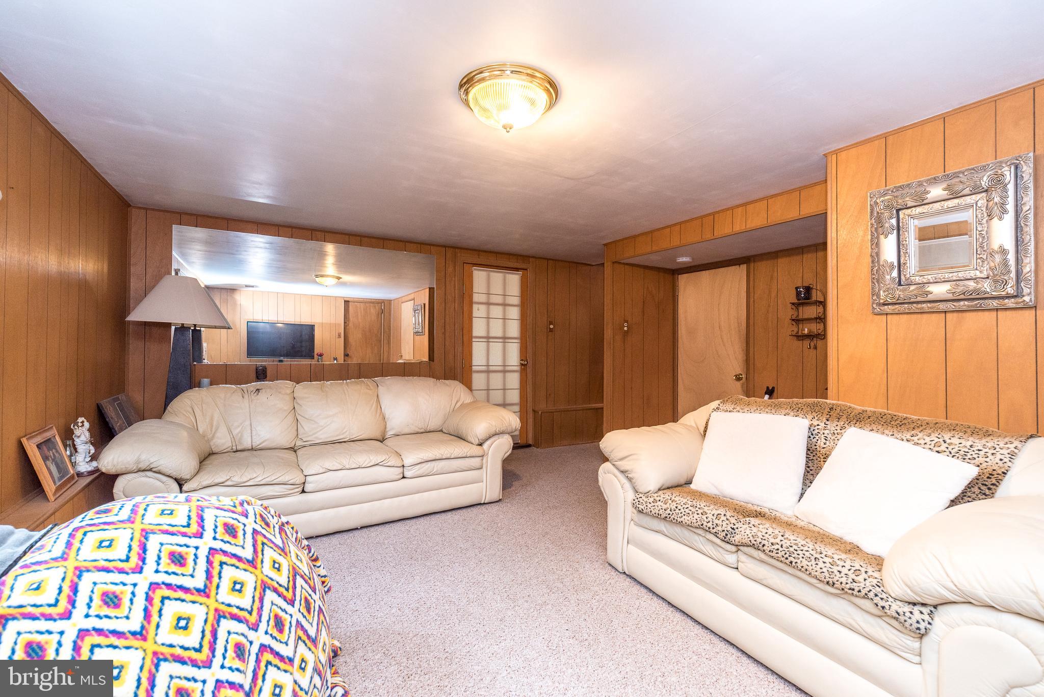 ROSLYN - Residential