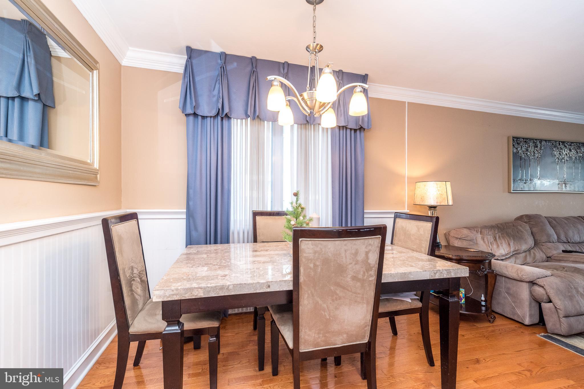 ROSLYN - Residential