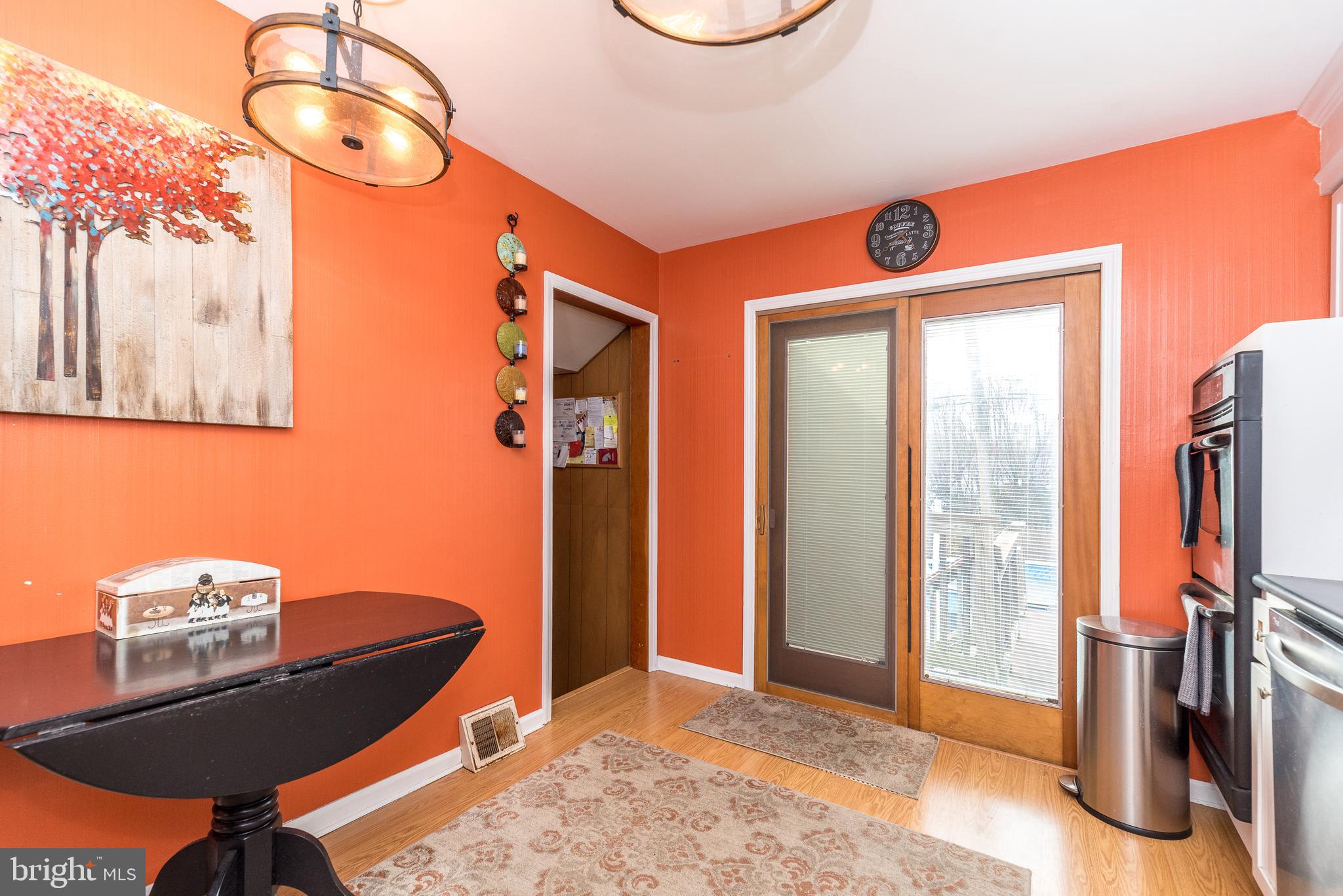 ROSLYN - Residential