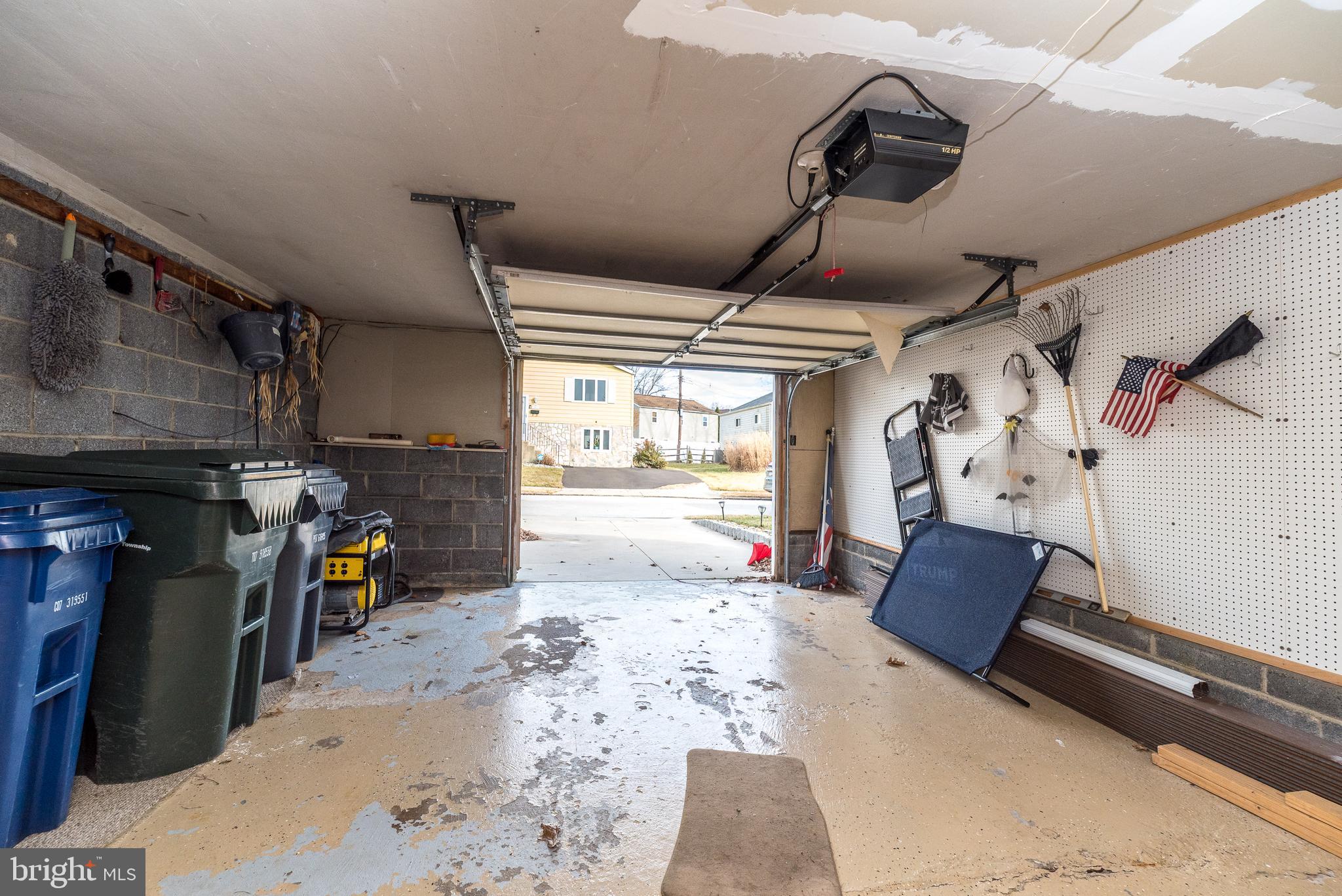 ROSLYN - Residential