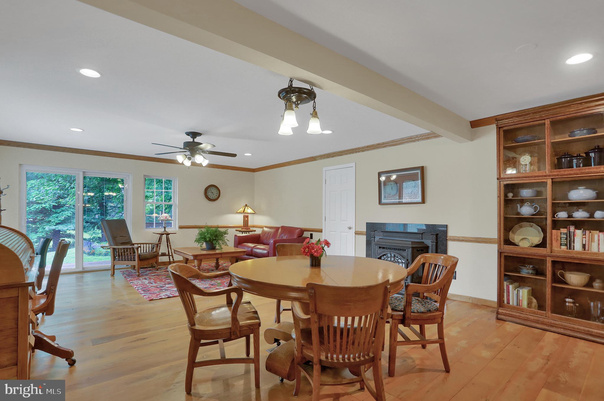 COUNTRY CLUB PARK - Residential