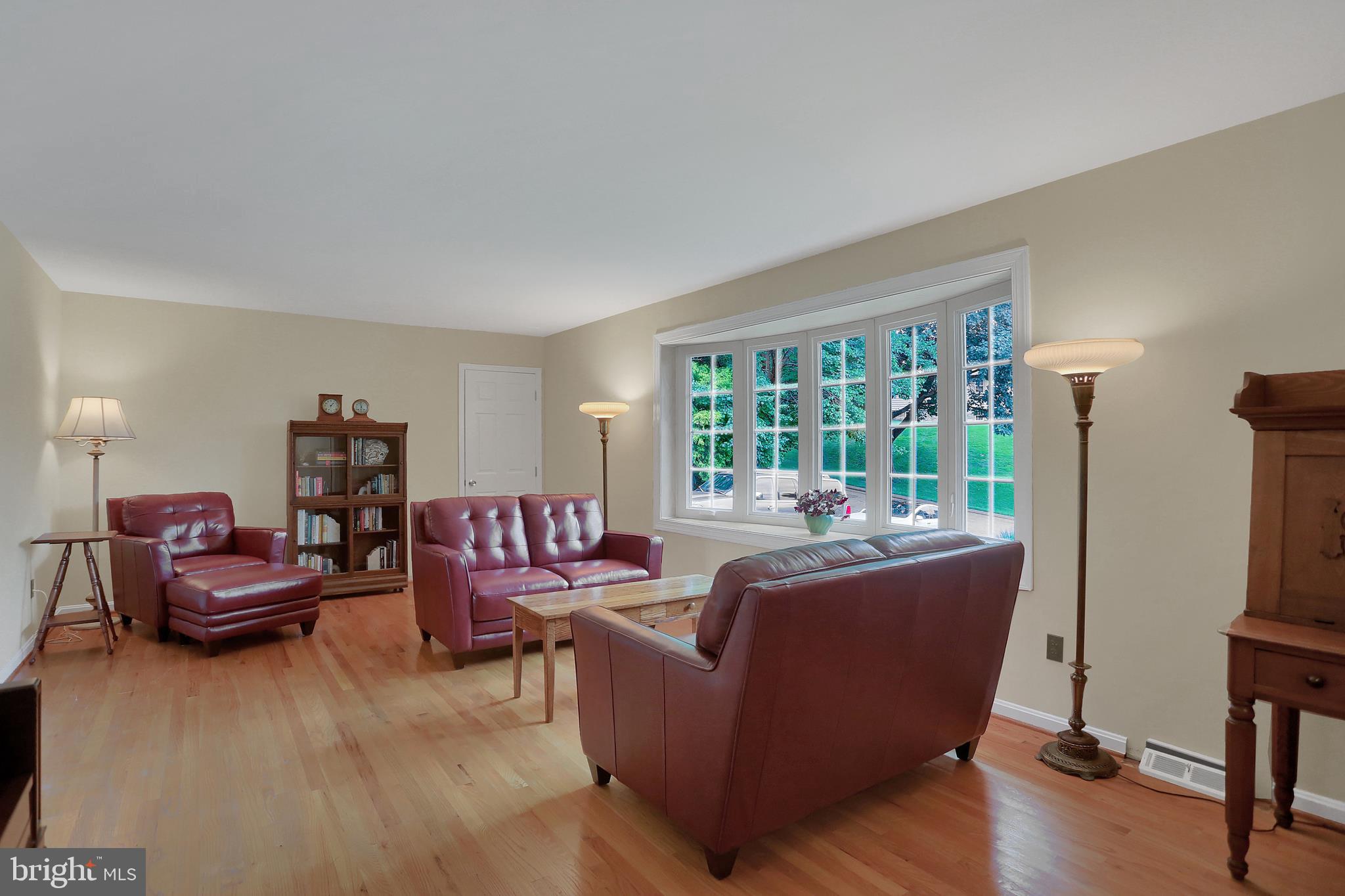 COUNTRY CLUB PARK - Residential