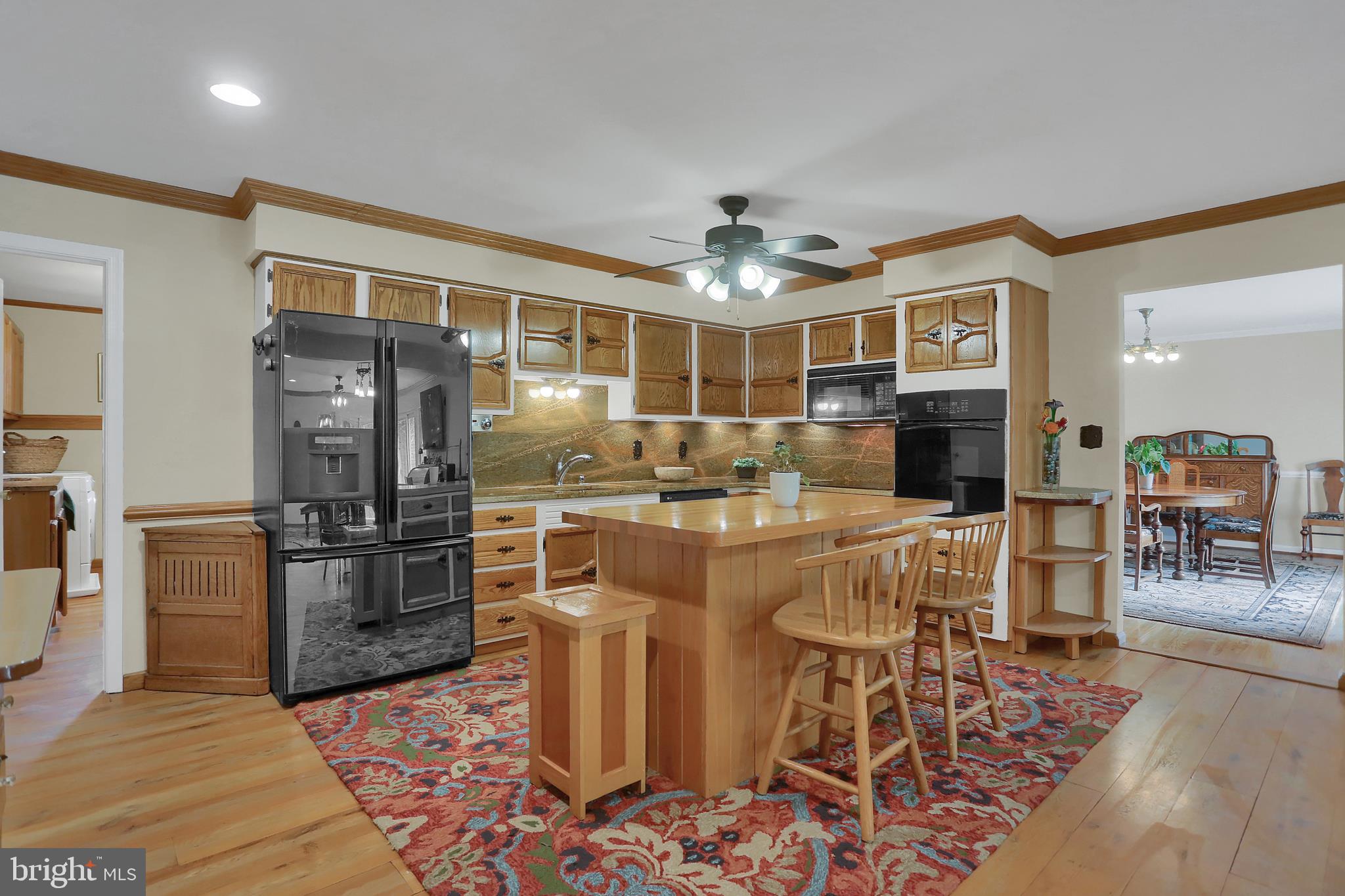 COUNTRY CLUB PARK - Residential