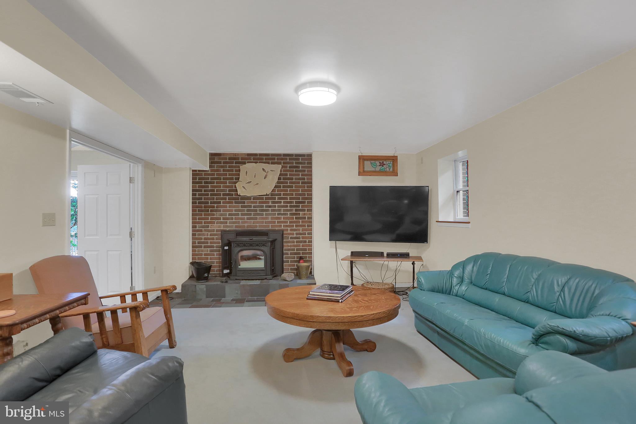 COUNTRY CLUB PARK - Residential