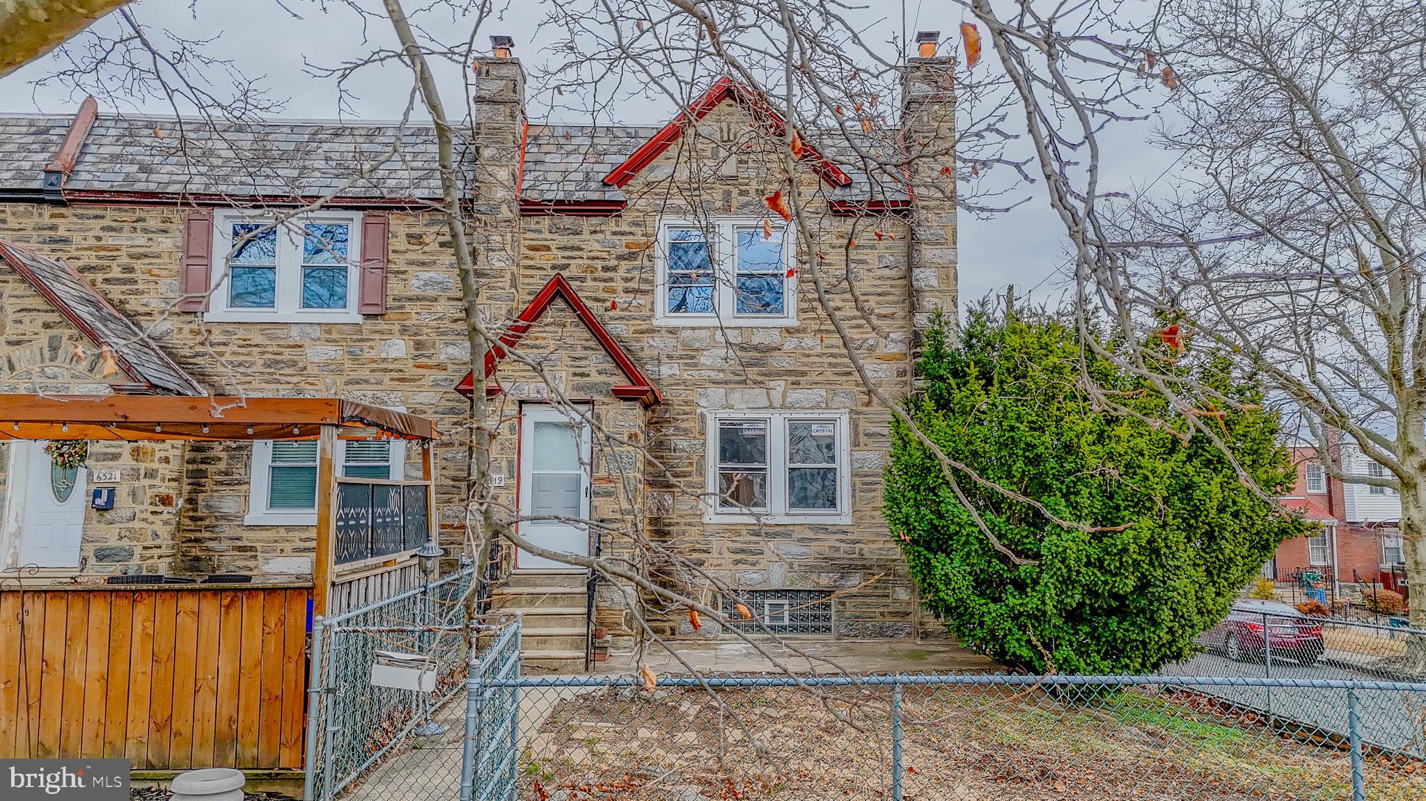 EAST OAK LANE - Residential Income