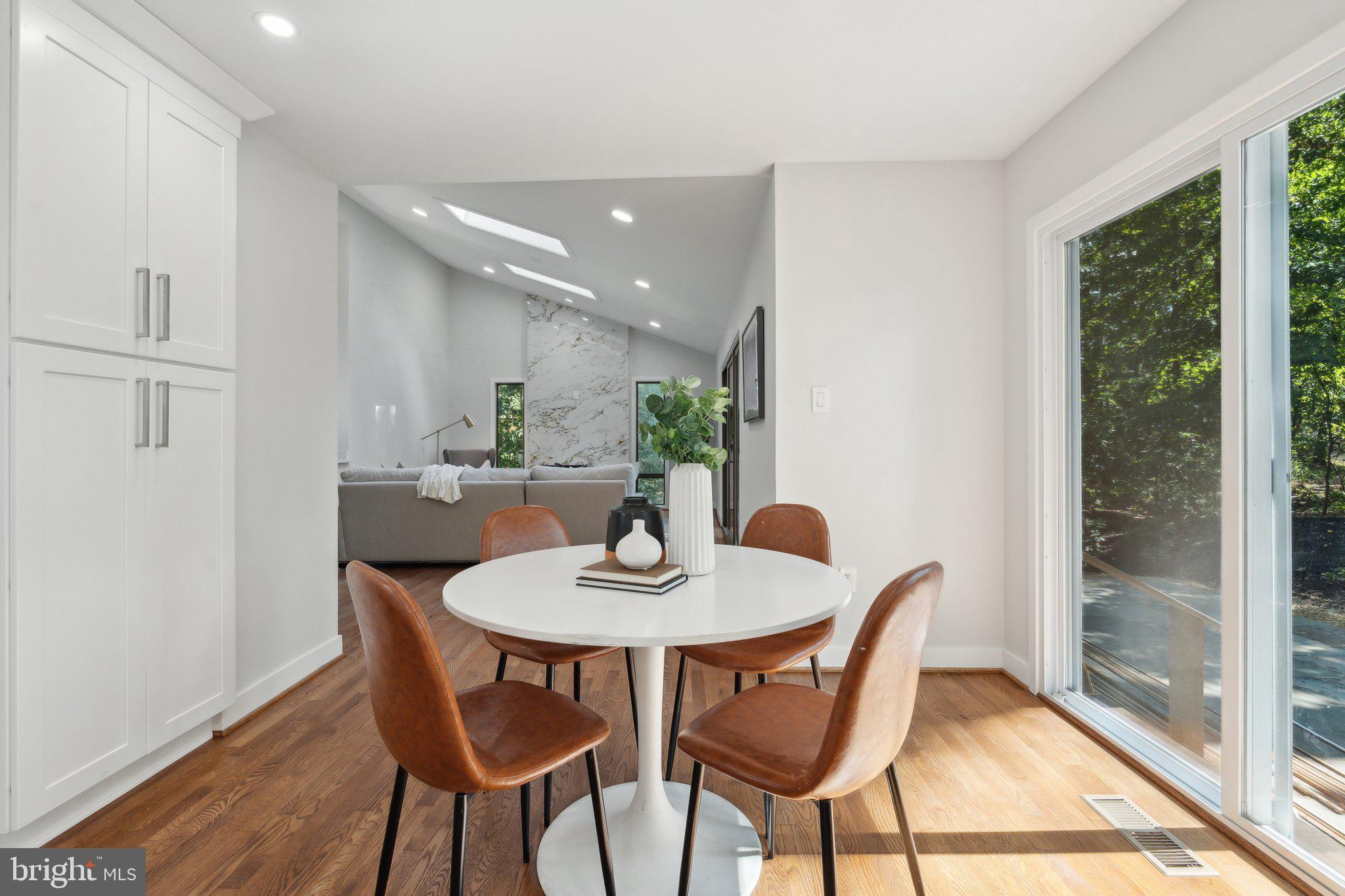 WOLF TRAP WOODS - Residential