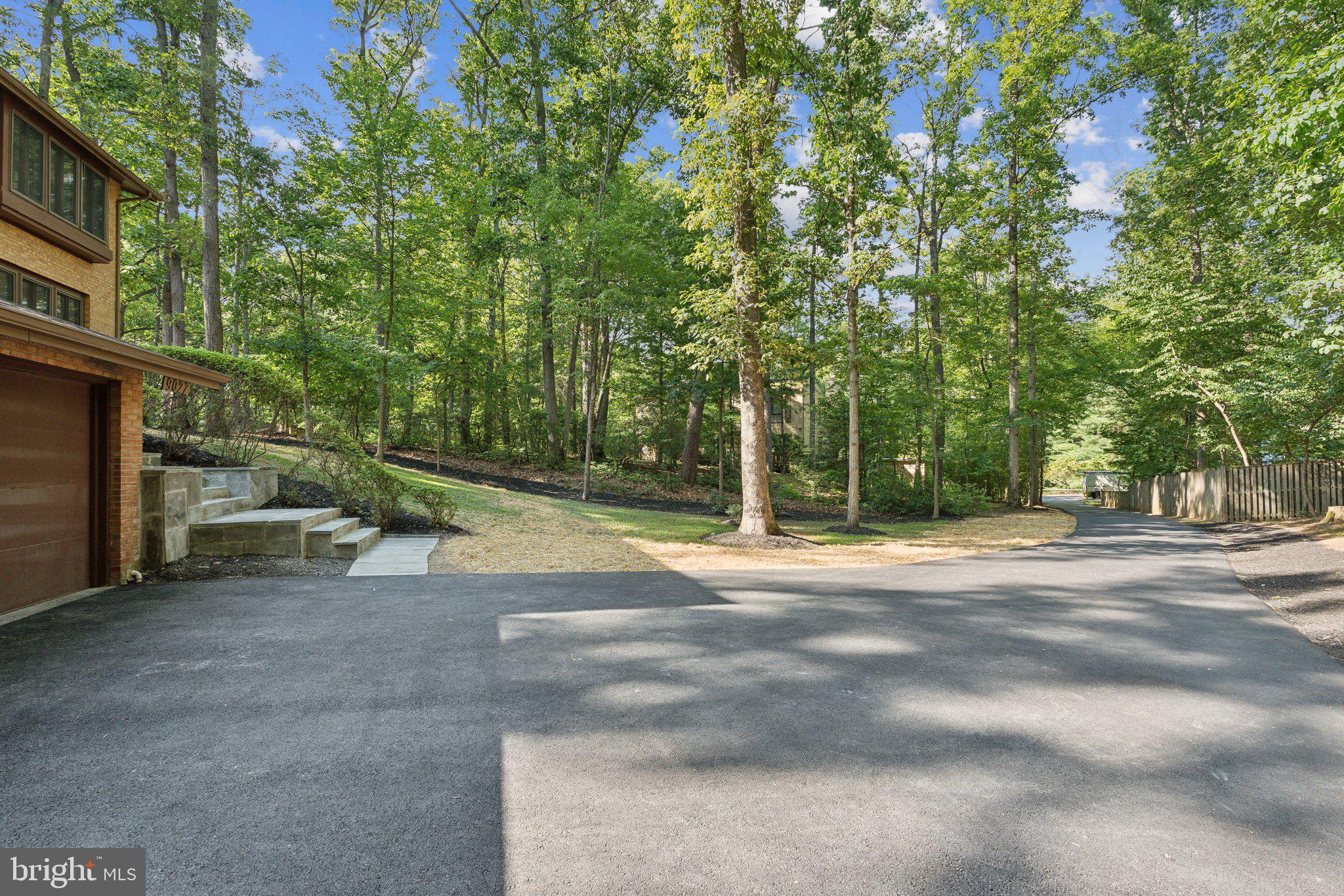 WOLF TRAP WOODS - Residential