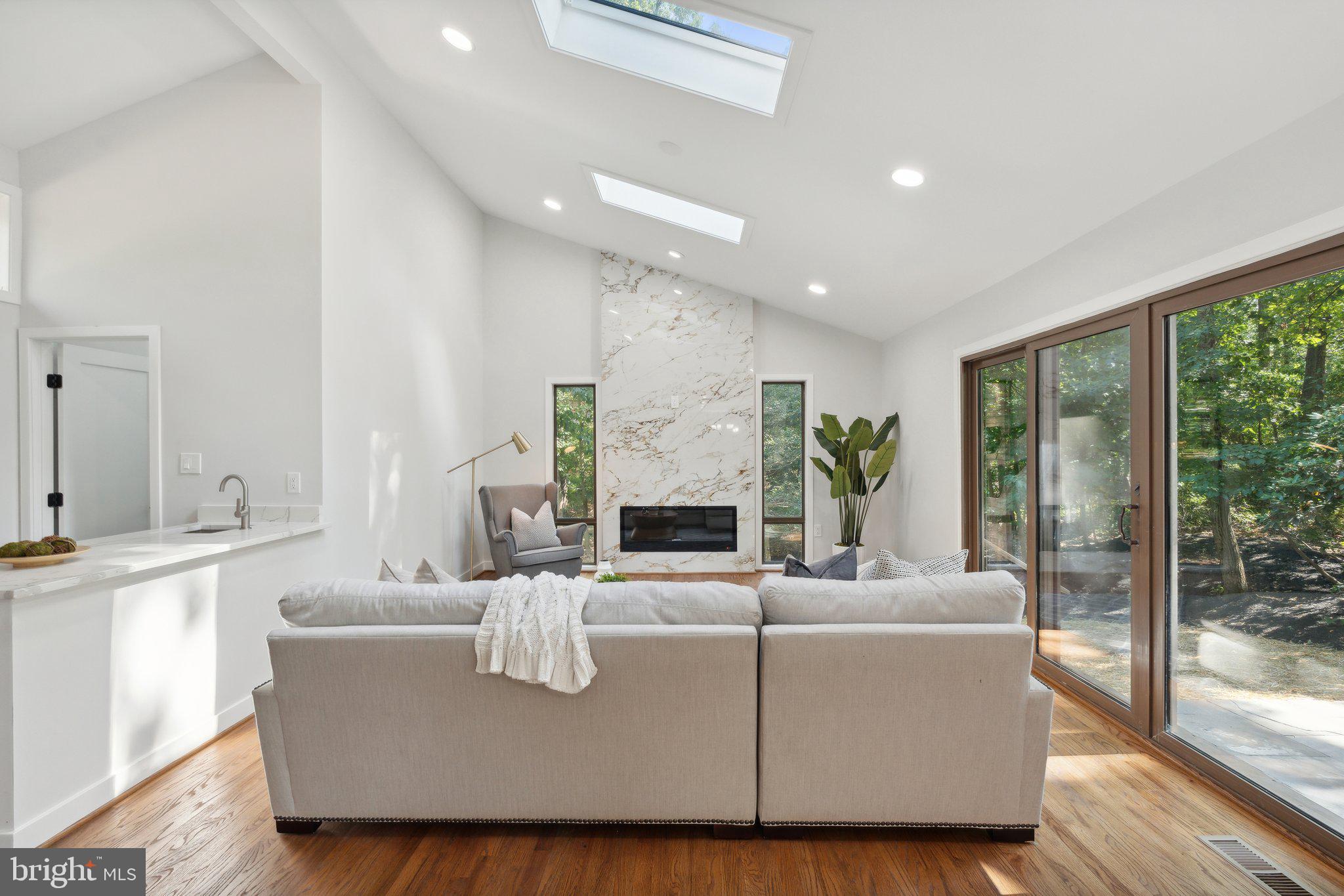 WOLF TRAP WOODS - Residential