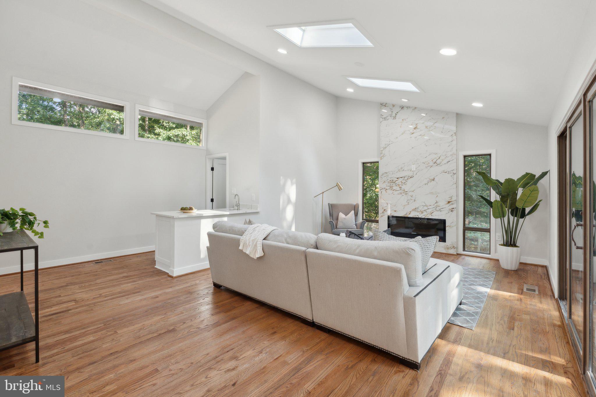 WOLF TRAP WOODS - Residential