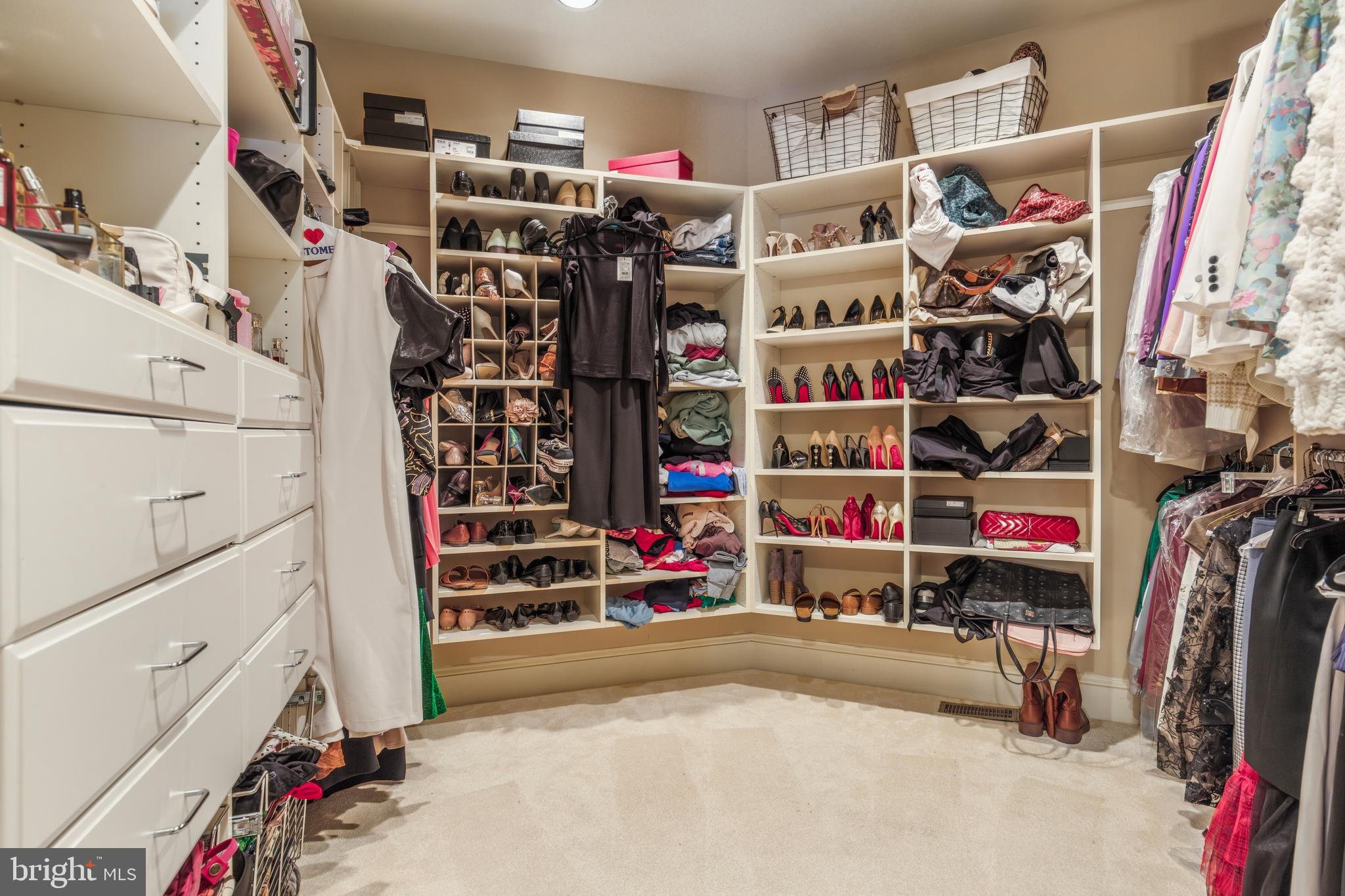 GREYSTONE - Residential