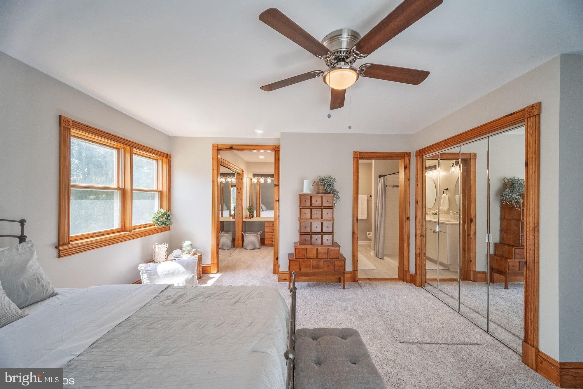 WOODLAND BEACH - Residential