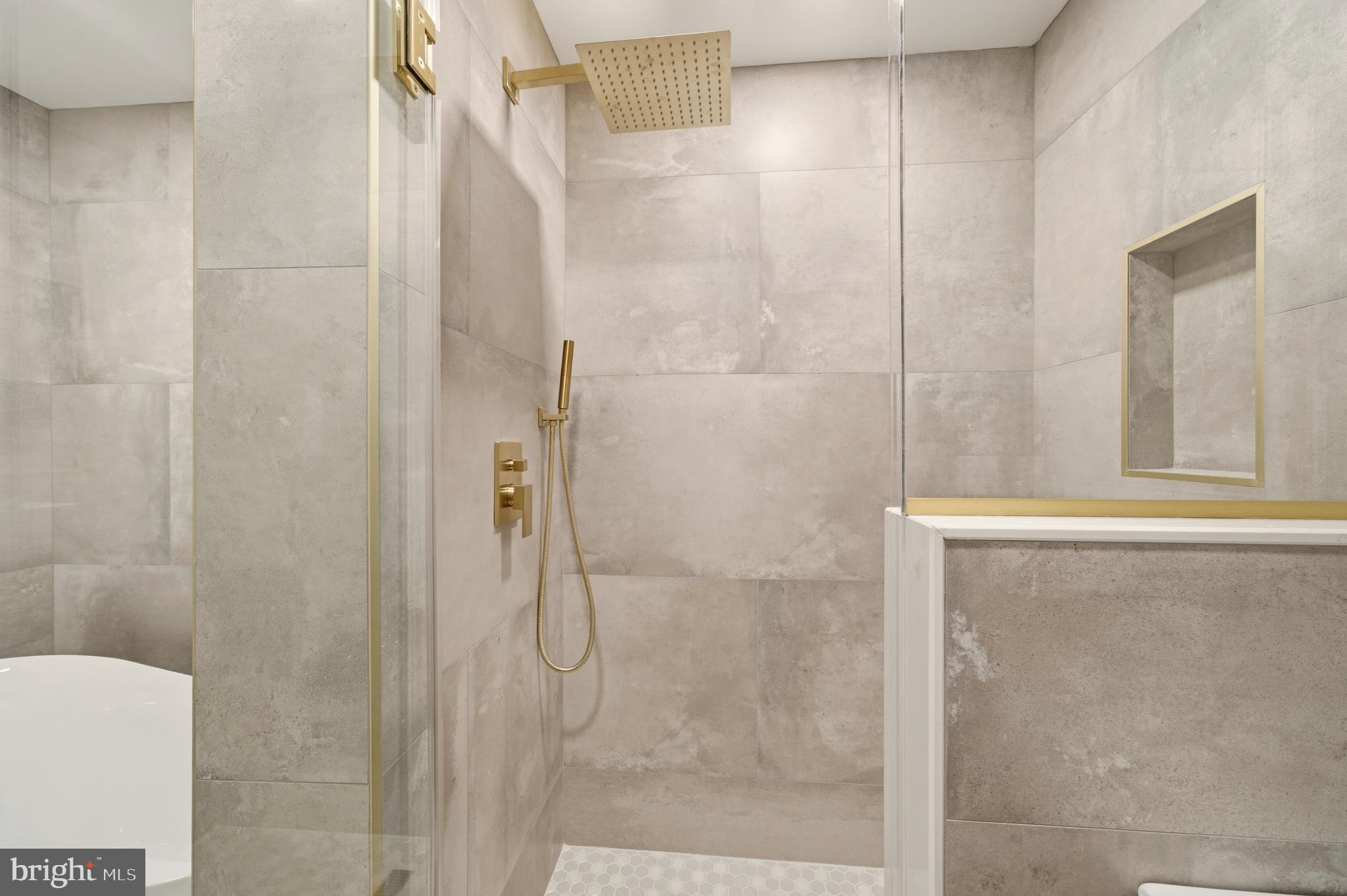 EAST PASSYUNK CROSSING - Residential