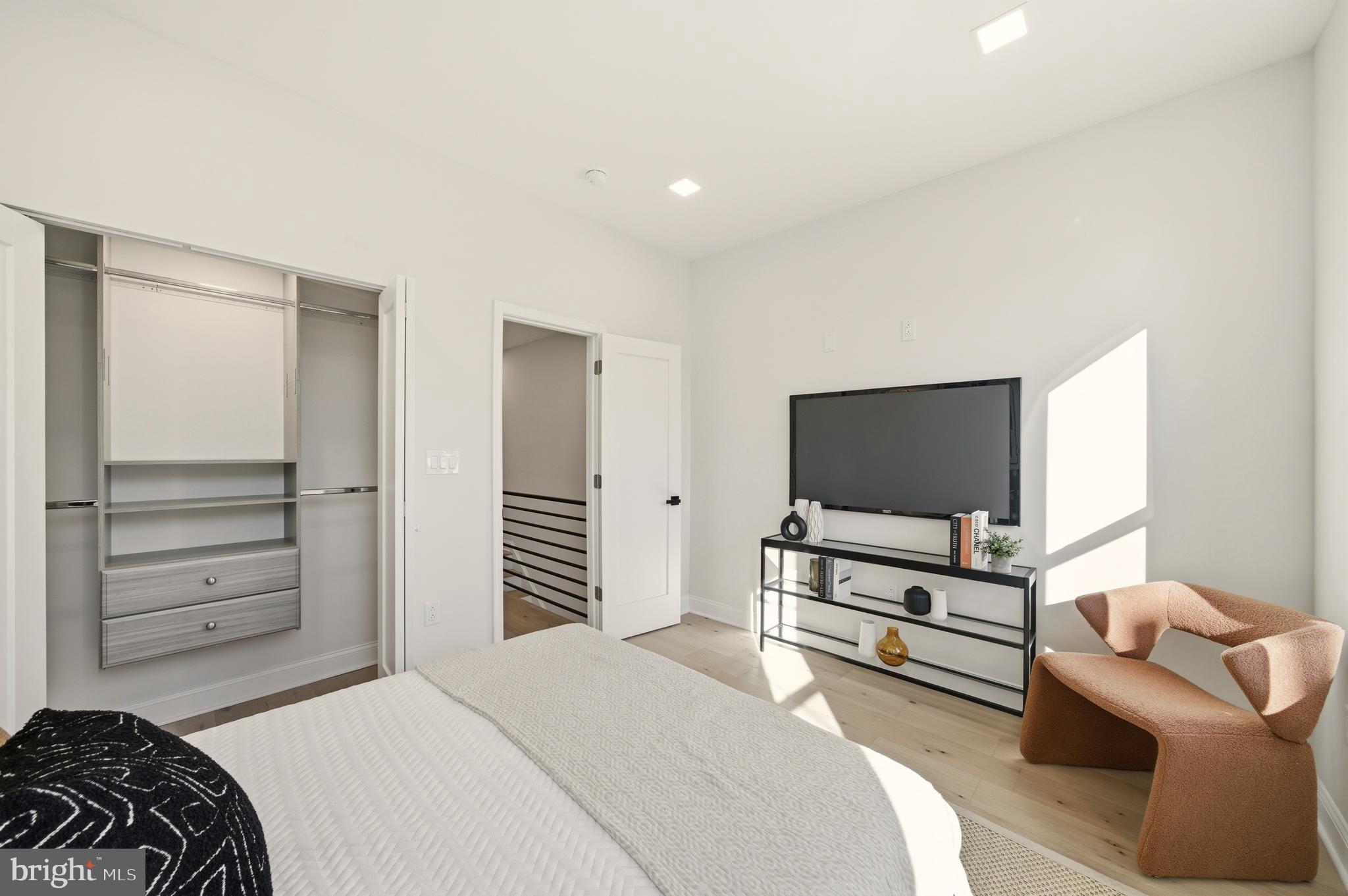 EAST PASSYUNK CROSSING - Residential