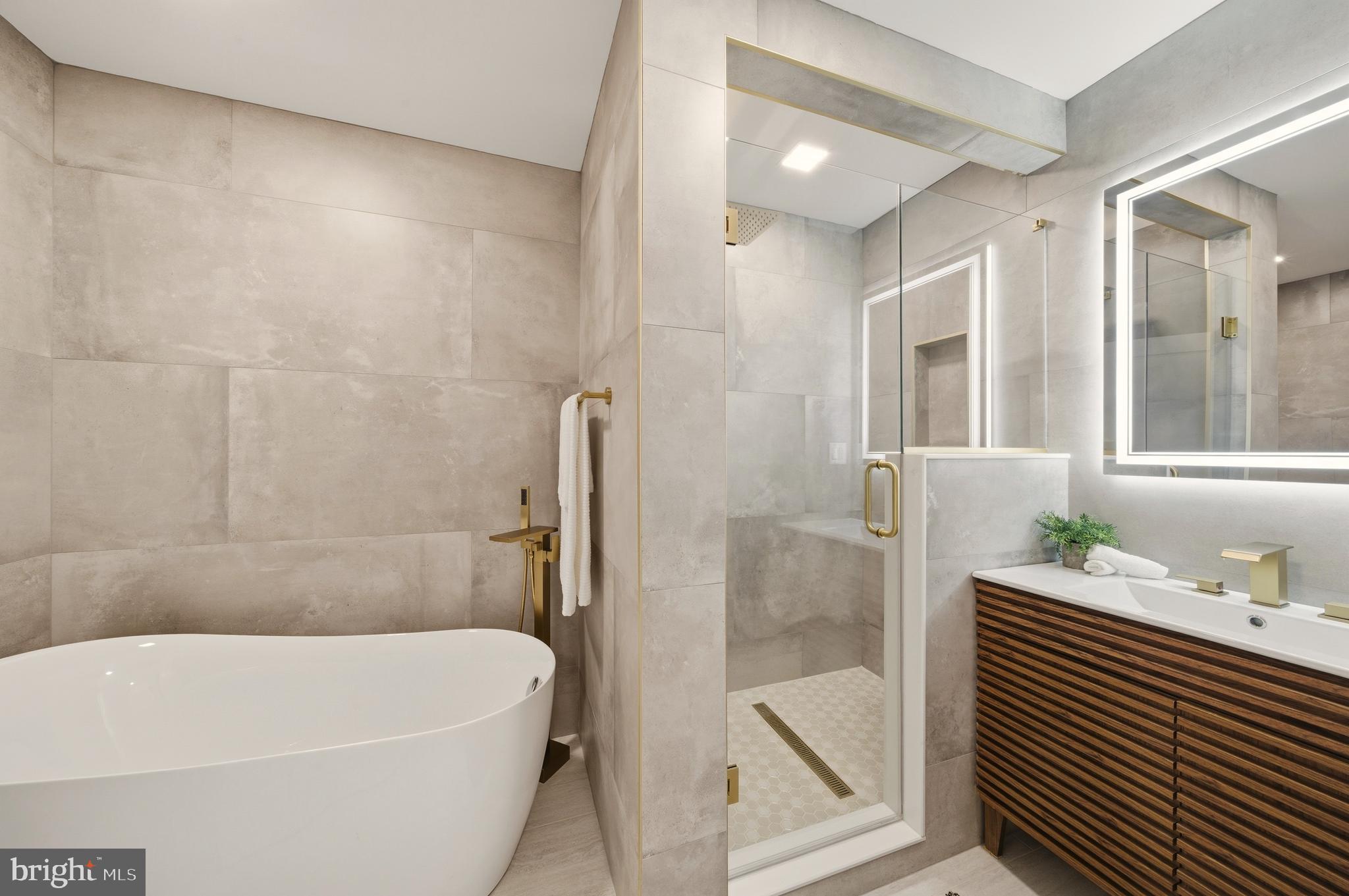 EAST PASSYUNK CROSSING - Residential