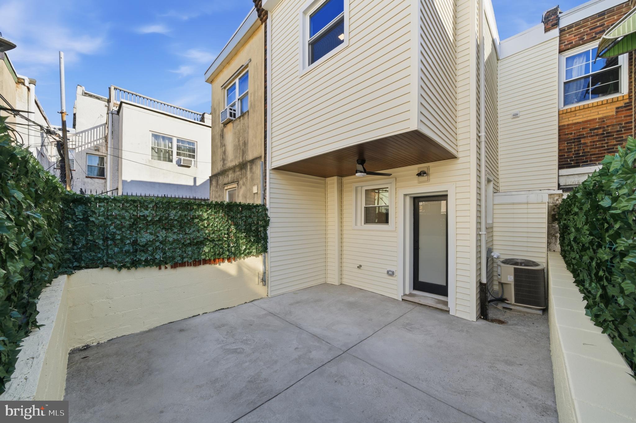 EAST PASSYUNK CROSSING - Residential