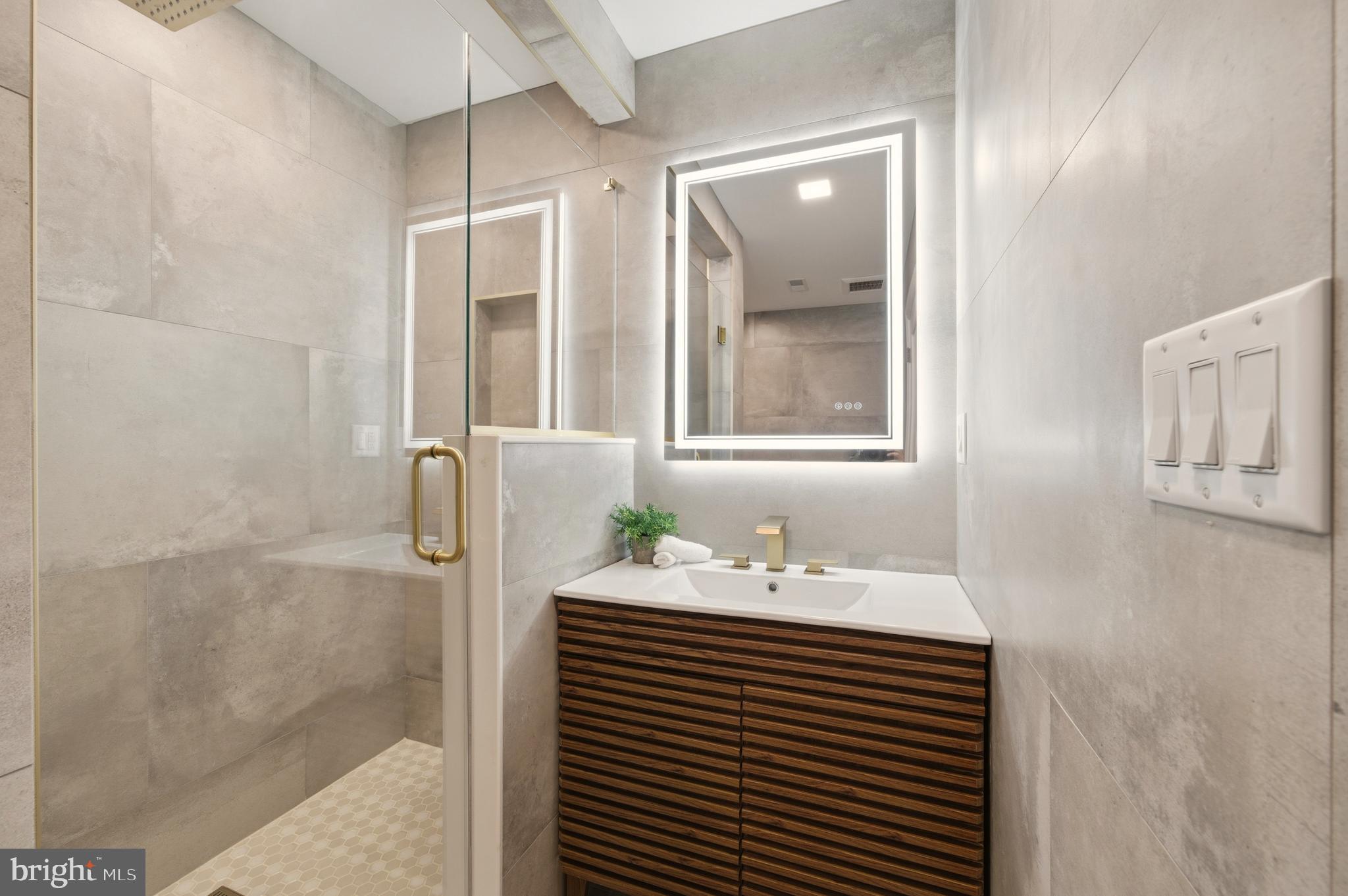 EAST PASSYUNK CROSSING - Residential