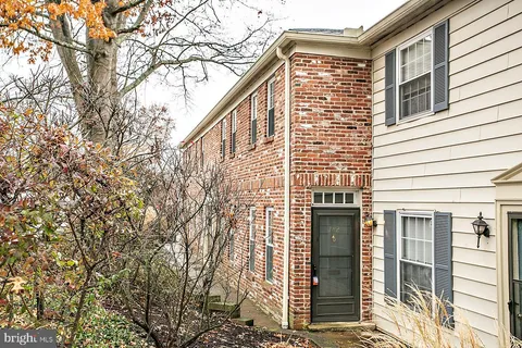 182 Ardwick Terrace Unit 5H, Lansdale, PA MLS: PAMC2130582