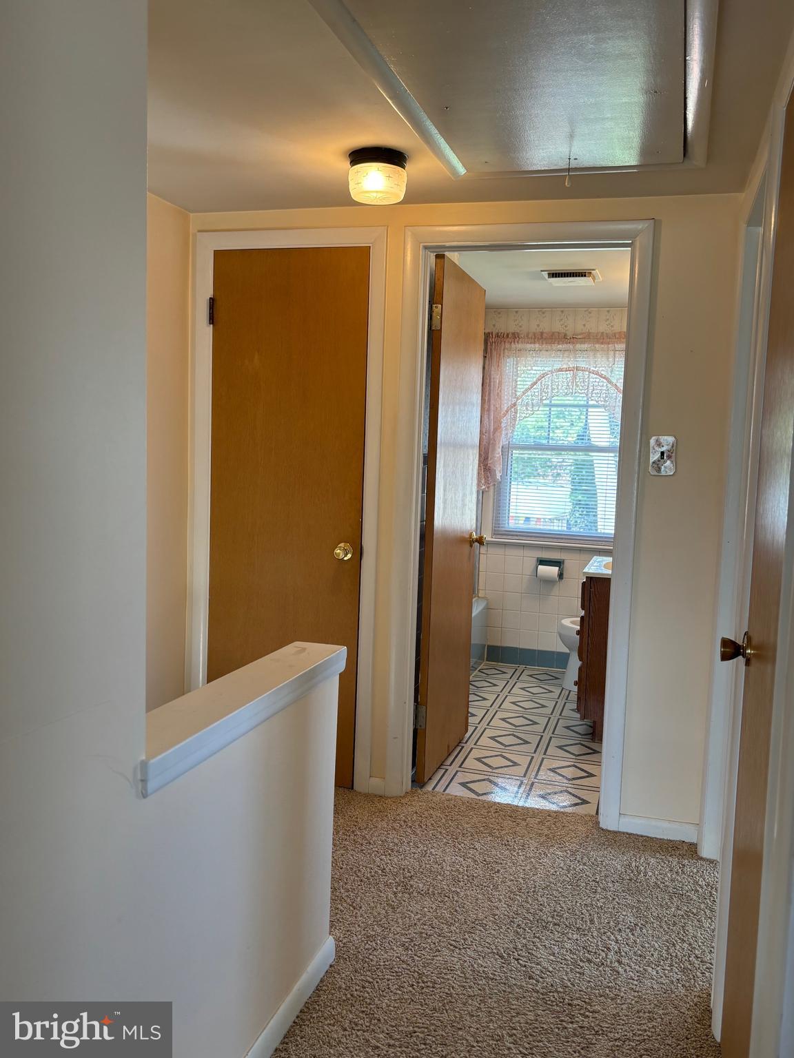 MANOR RIDGE - Residential