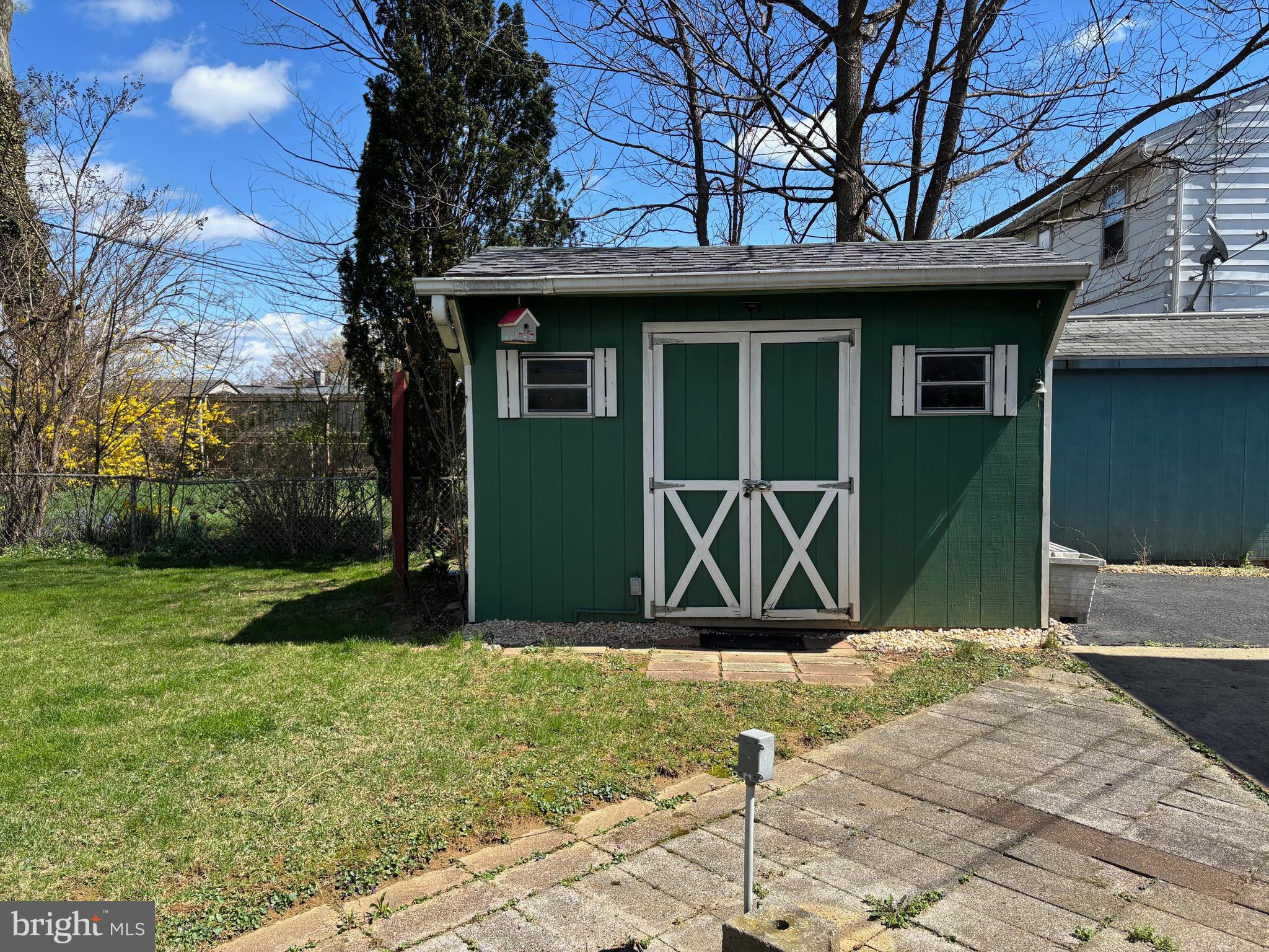 MANOR RIDGE - Residential