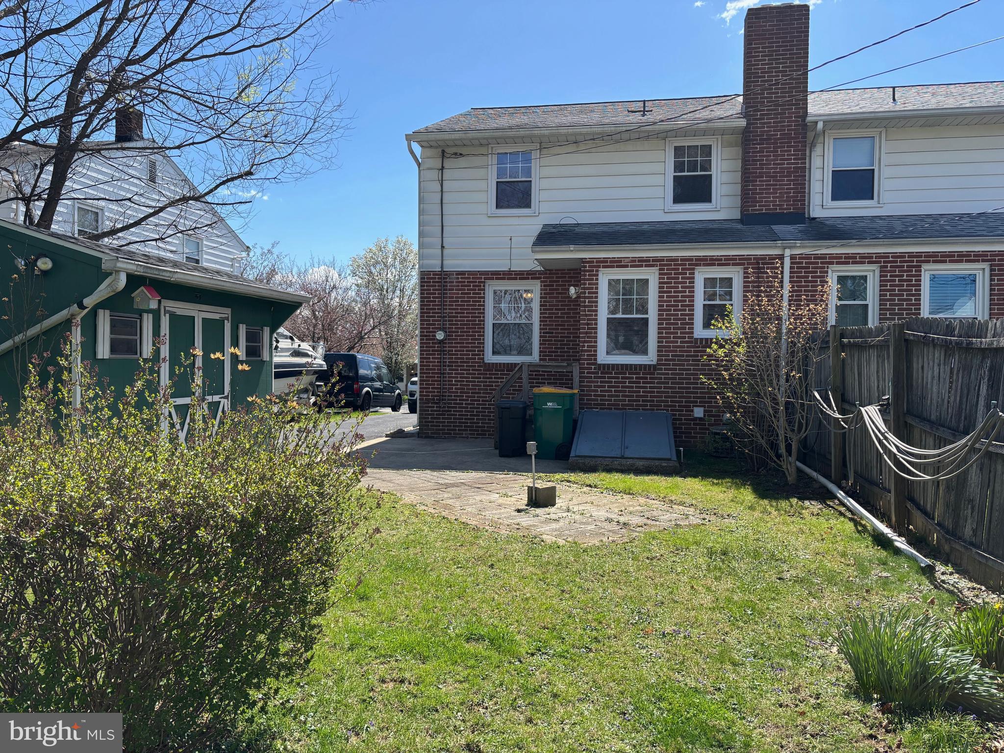 MANOR RIDGE - Residential