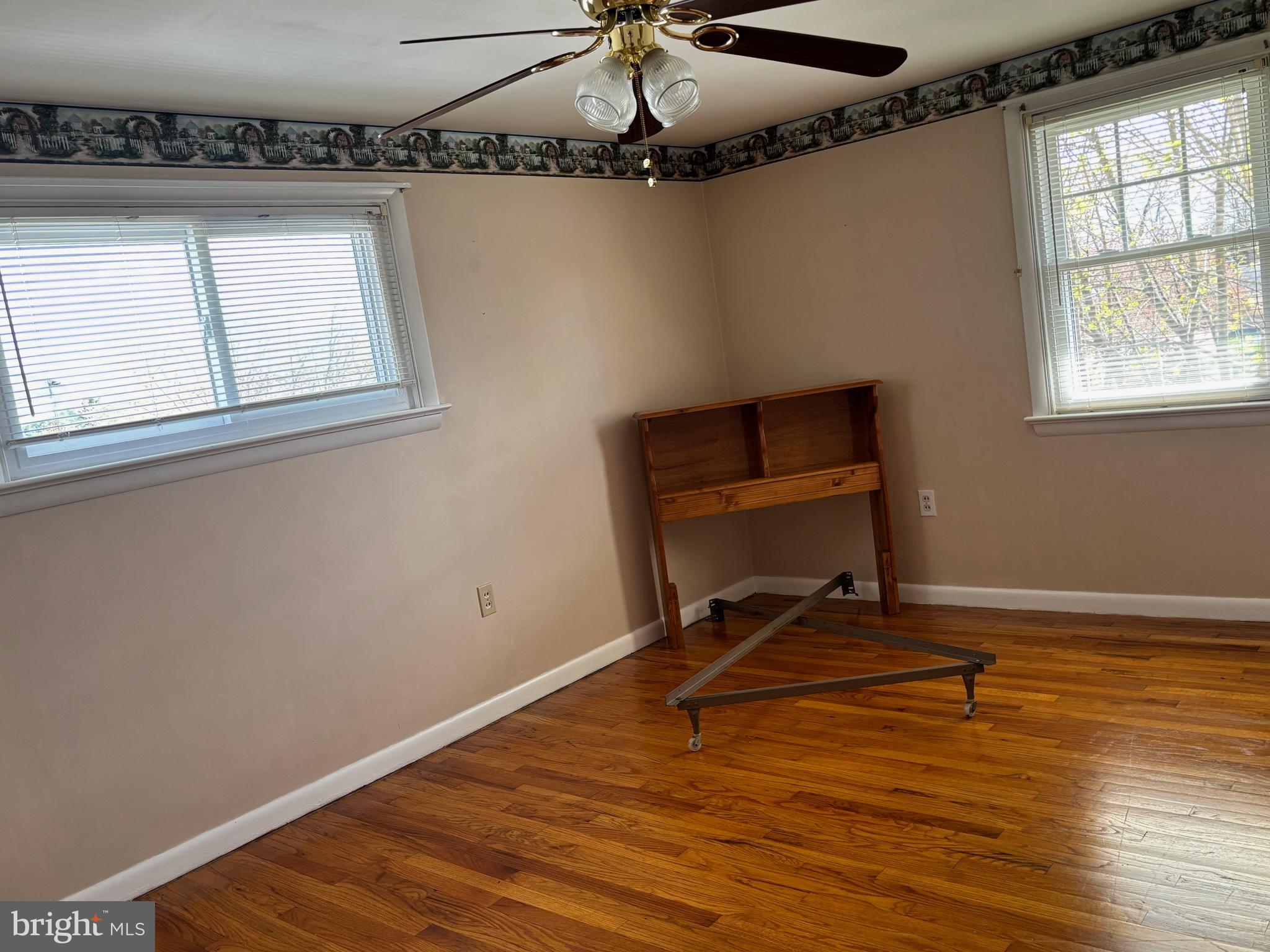 MANOR RIDGE - Residential