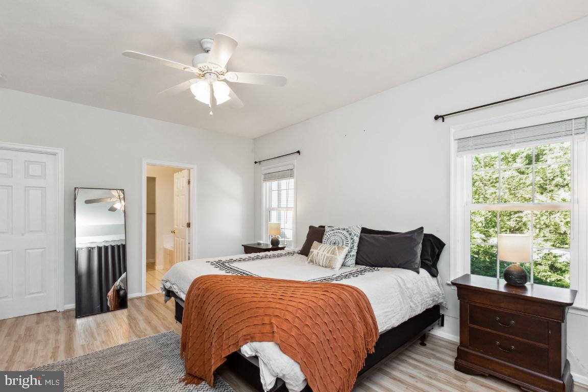 RIVER CREST - Residential