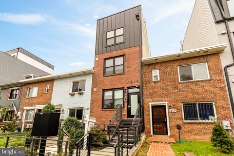 Photo of 1519 K Street SE #101, WASHINGTON, DC 20003 (MLS # DCDC2227118)