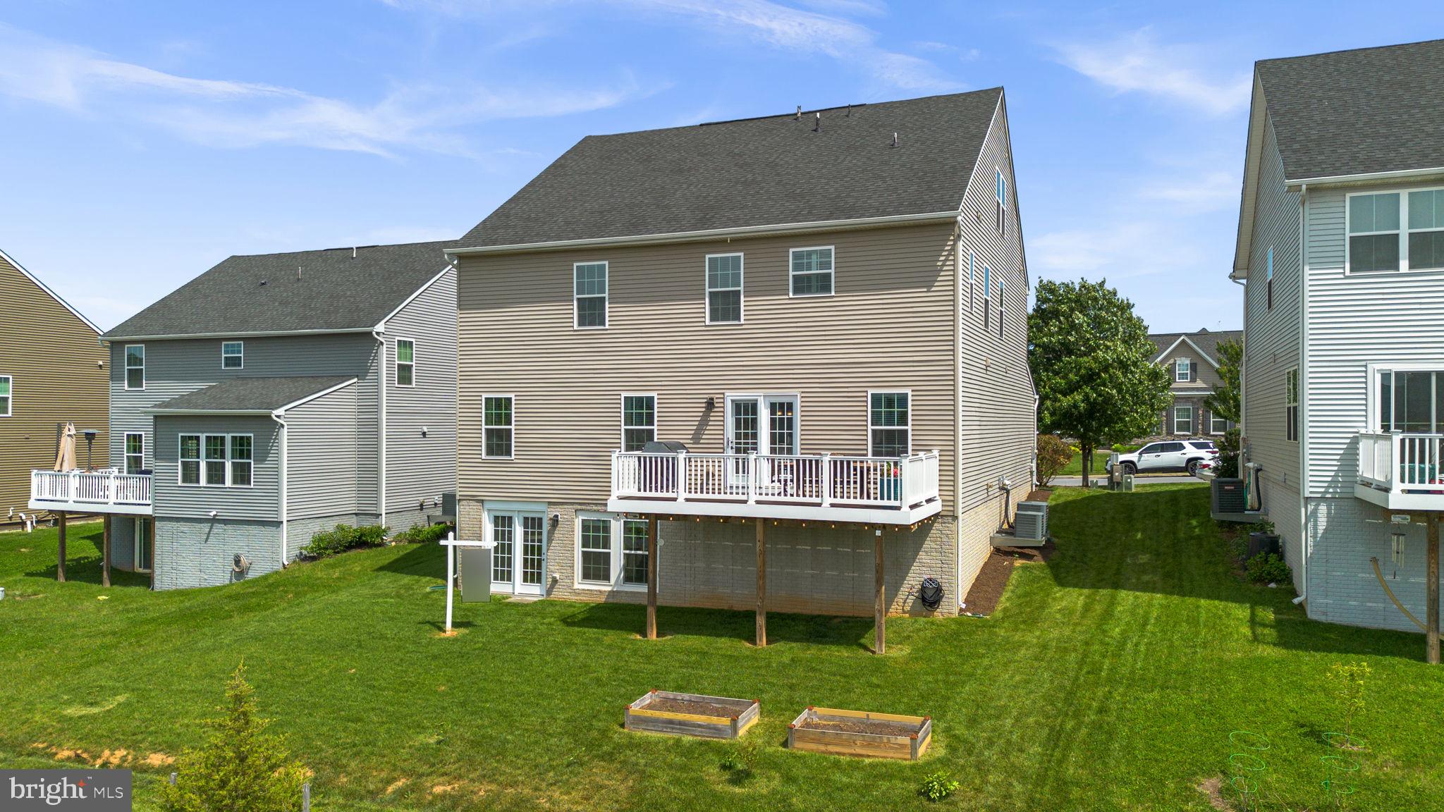 MIDDLETOWN GLEN - Residential