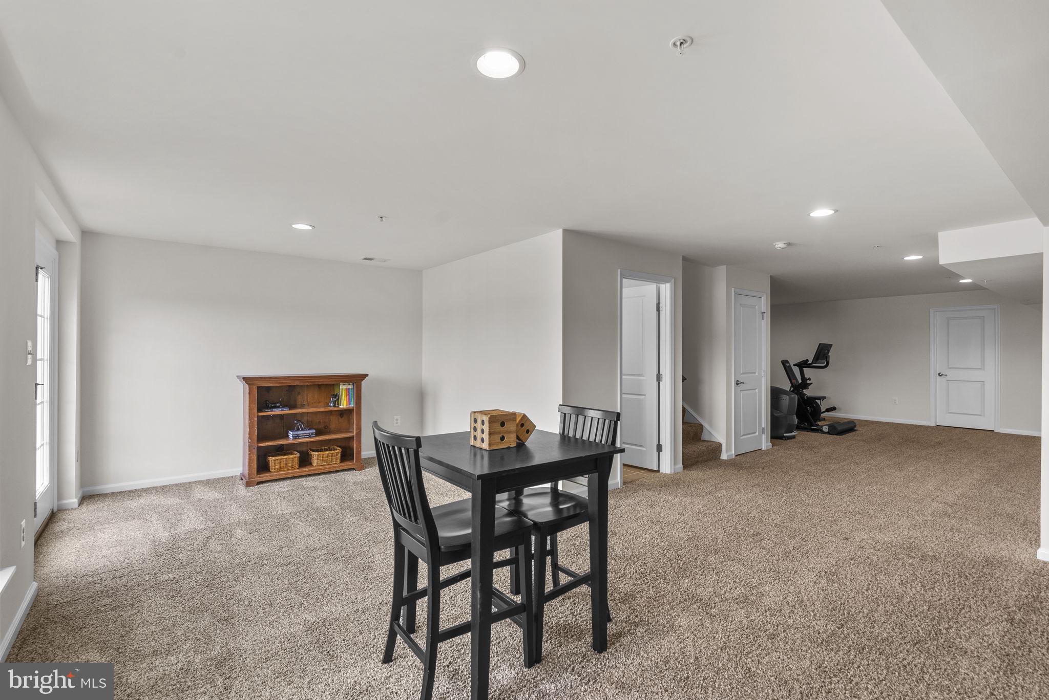 MIDDLETOWN GLEN - Residential