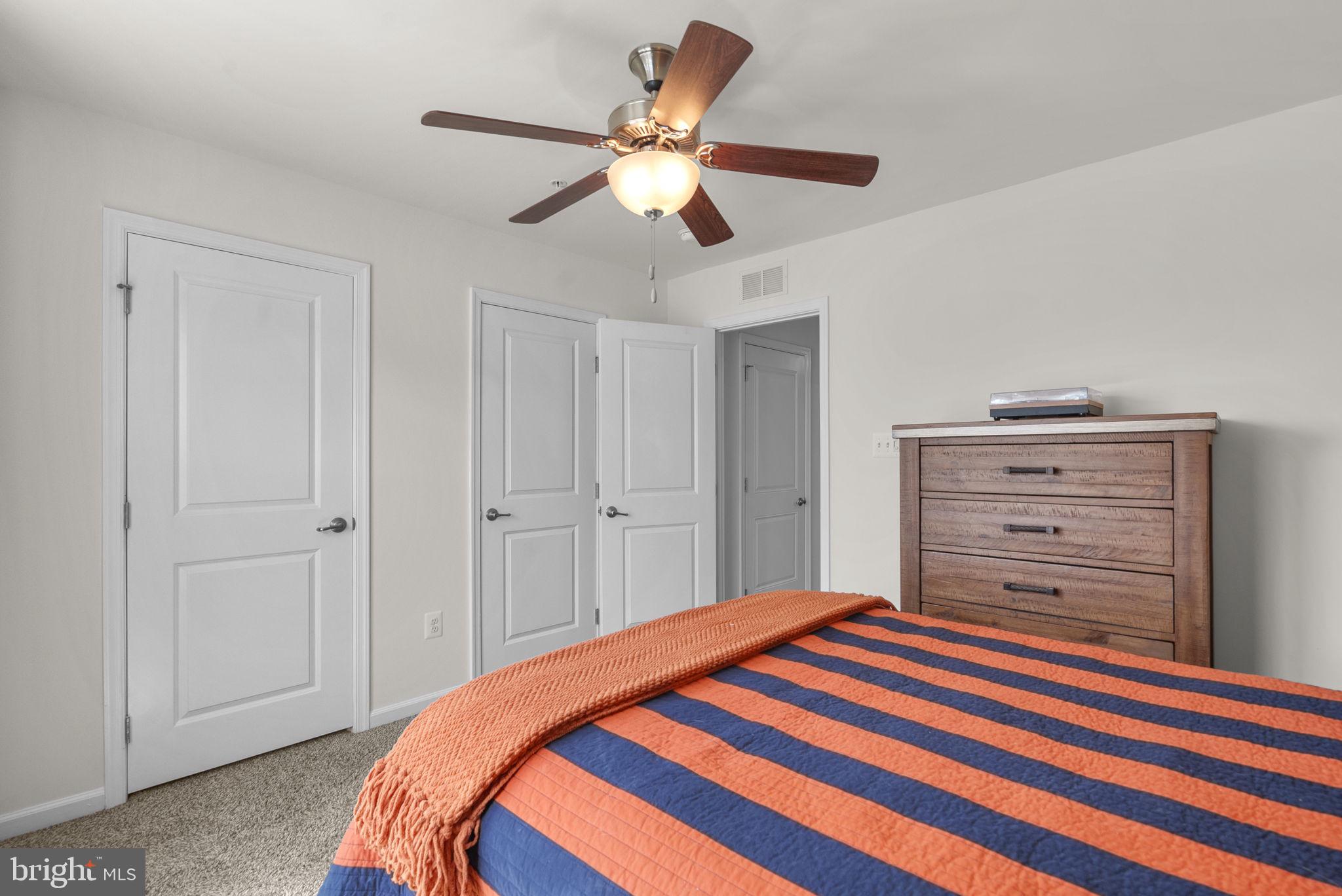 MIDDLETOWN GLEN - Residential
