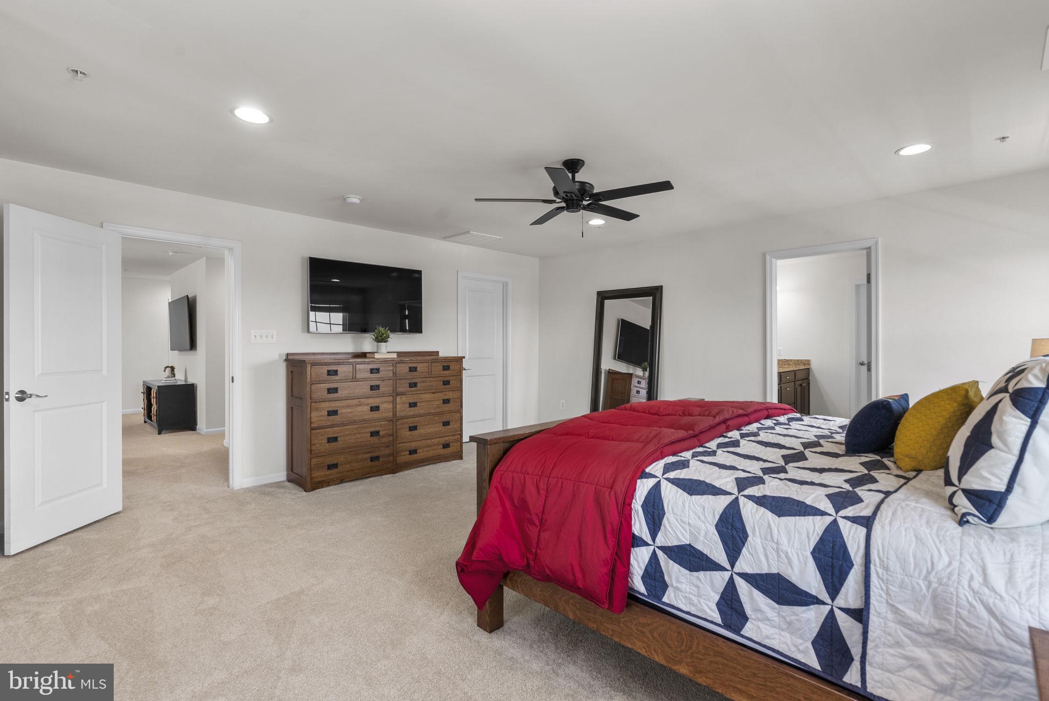 MIDDLETOWN GLEN - Residential