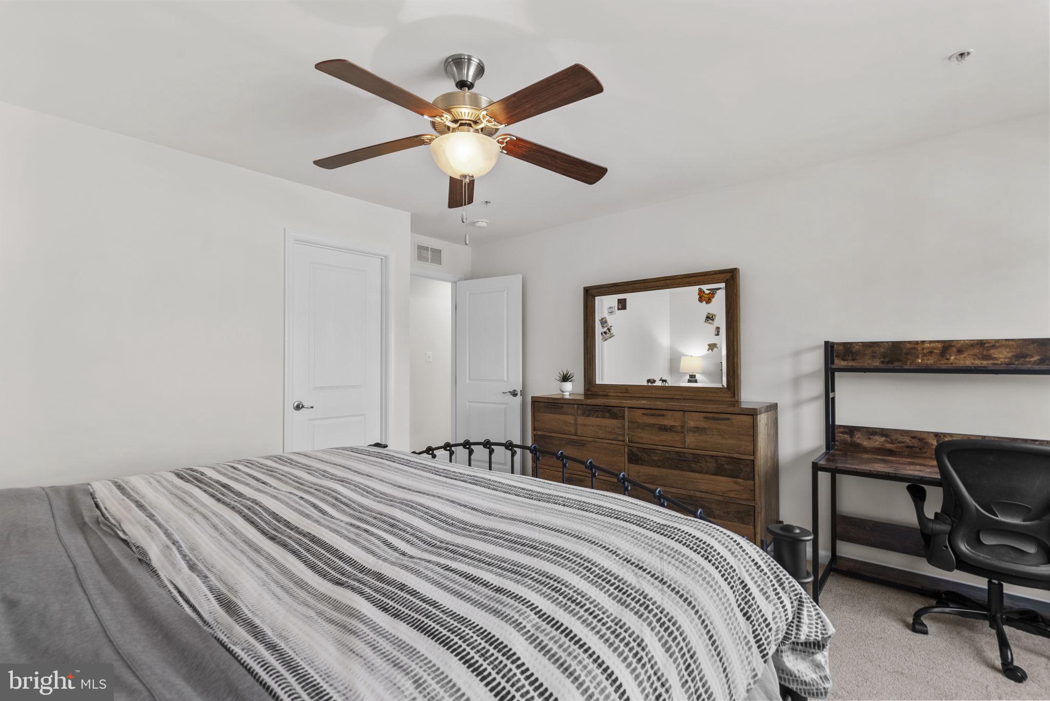 MIDDLETOWN GLEN - Residential