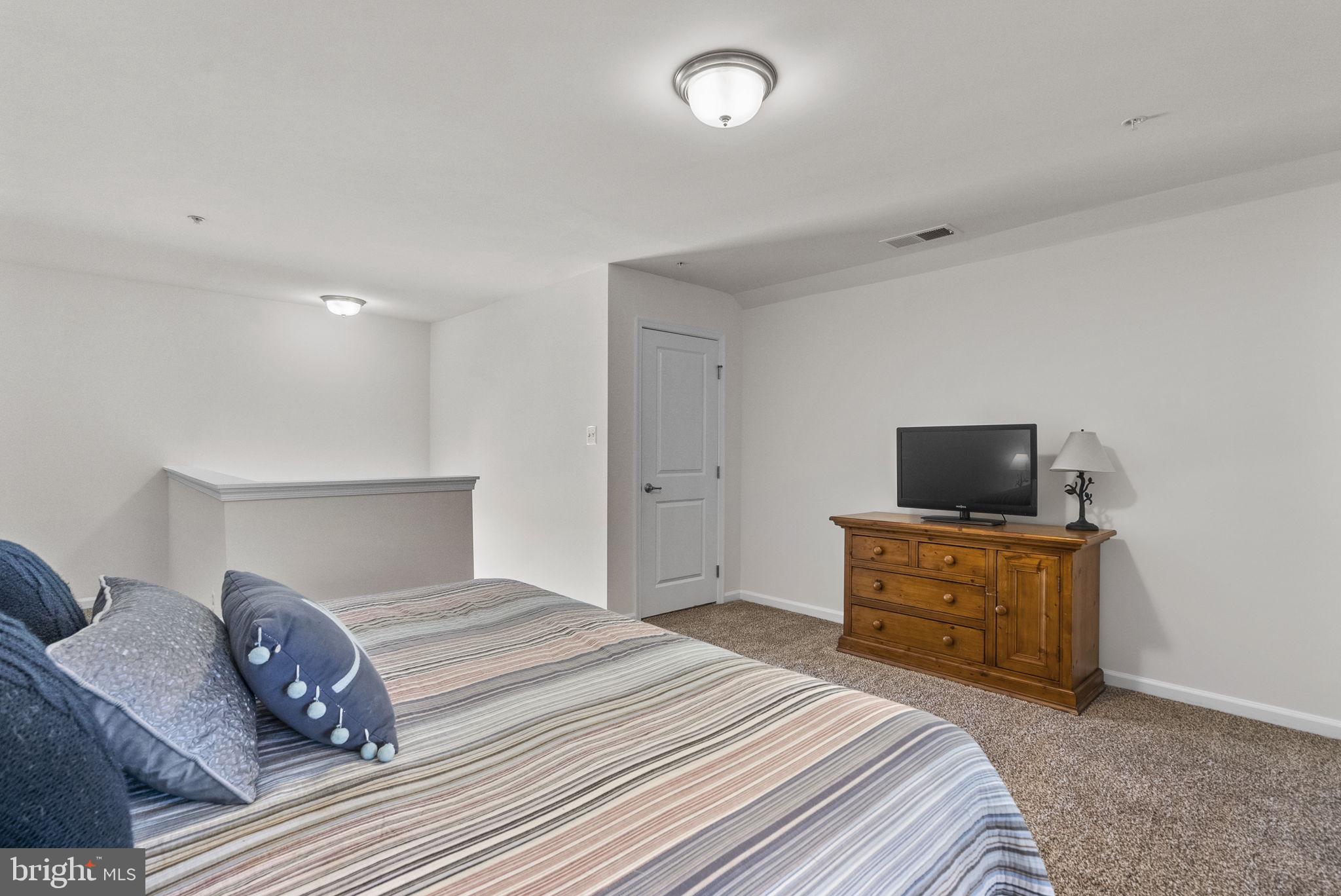 MIDDLETOWN GLEN - Residential