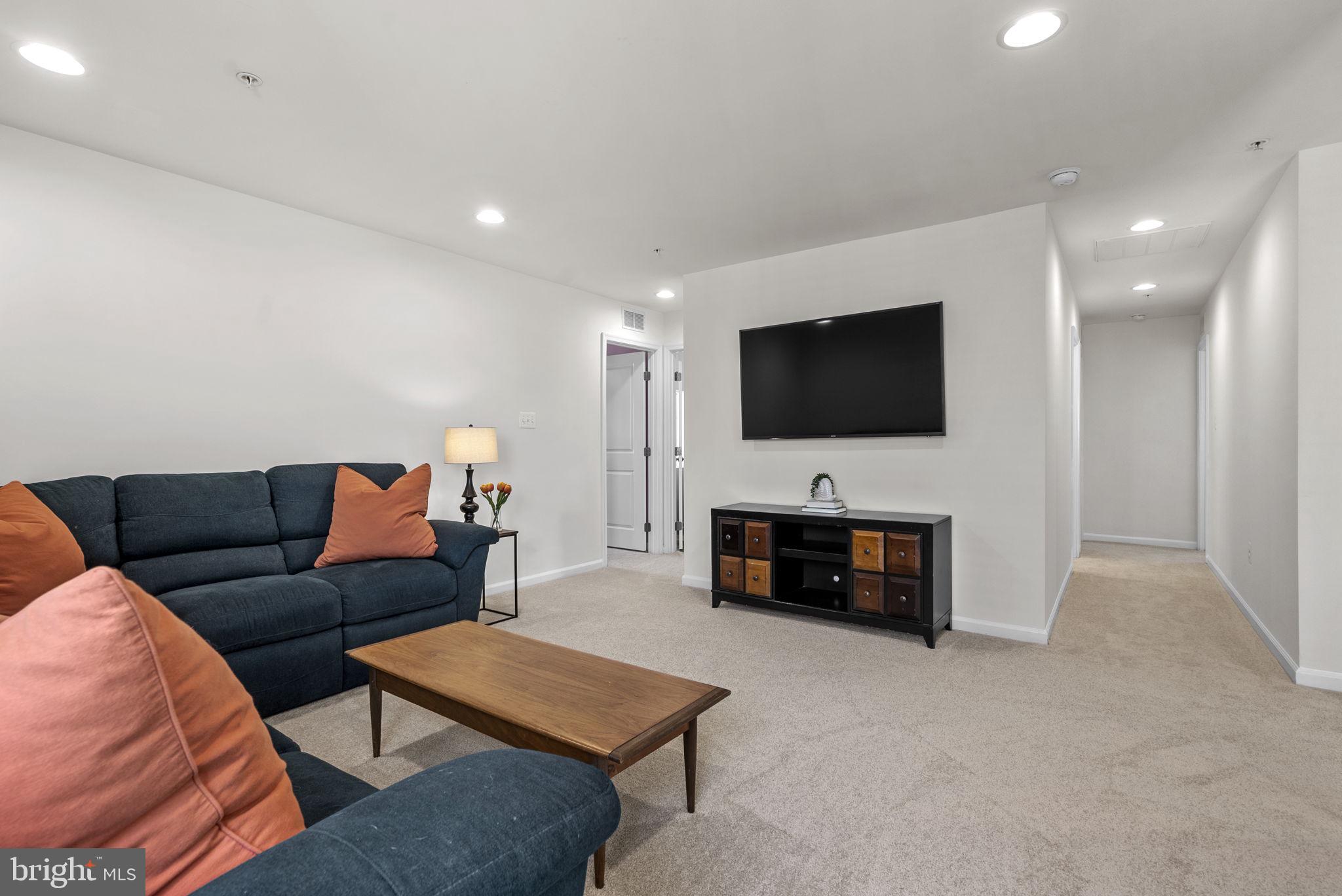 MIDDLETOWN GLEN - Residential