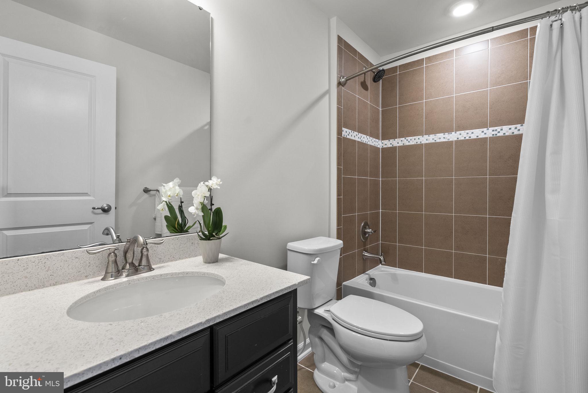 MIDDLETOWN GLEN - Residential