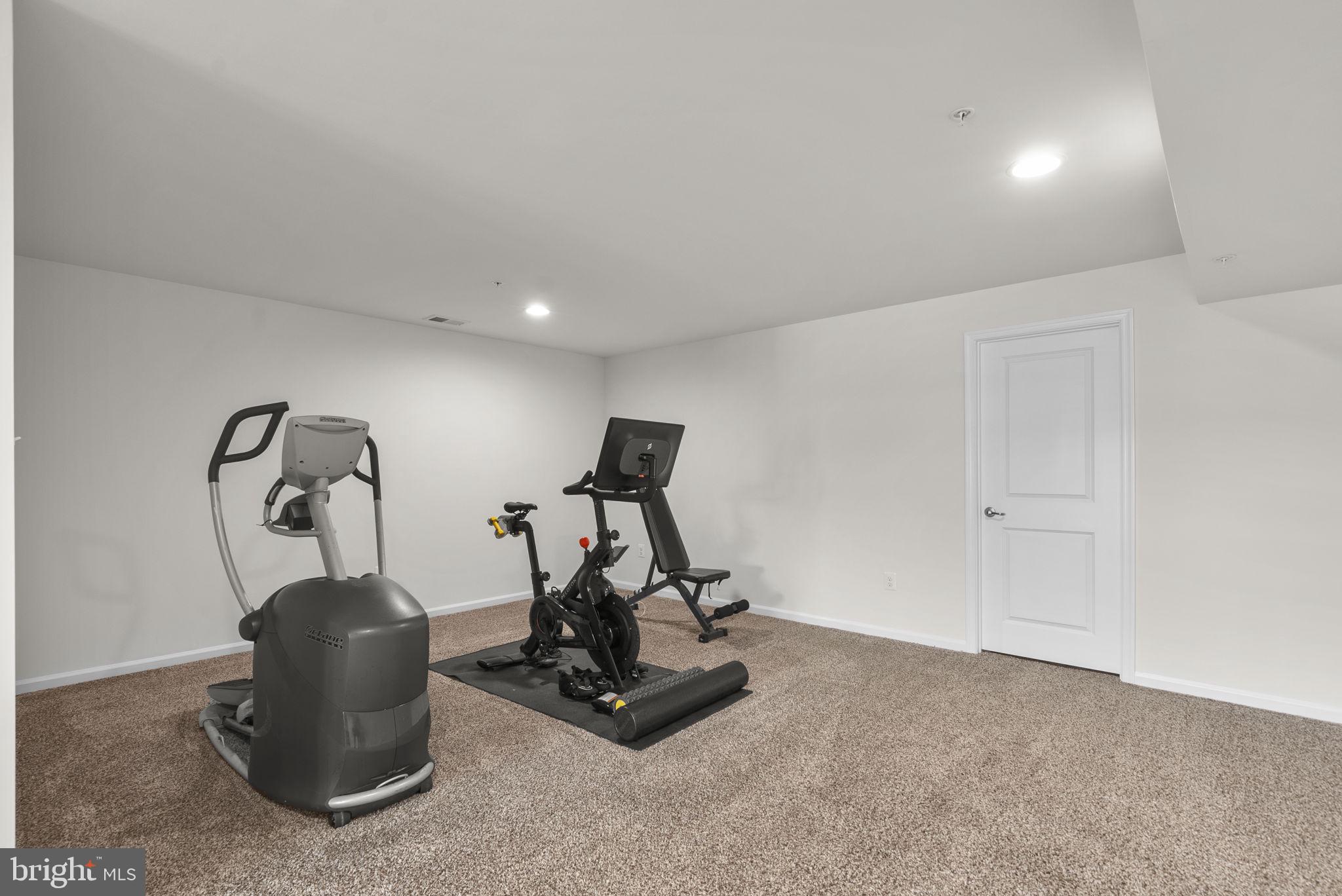 MIDDLETOWN GLEN - Residential