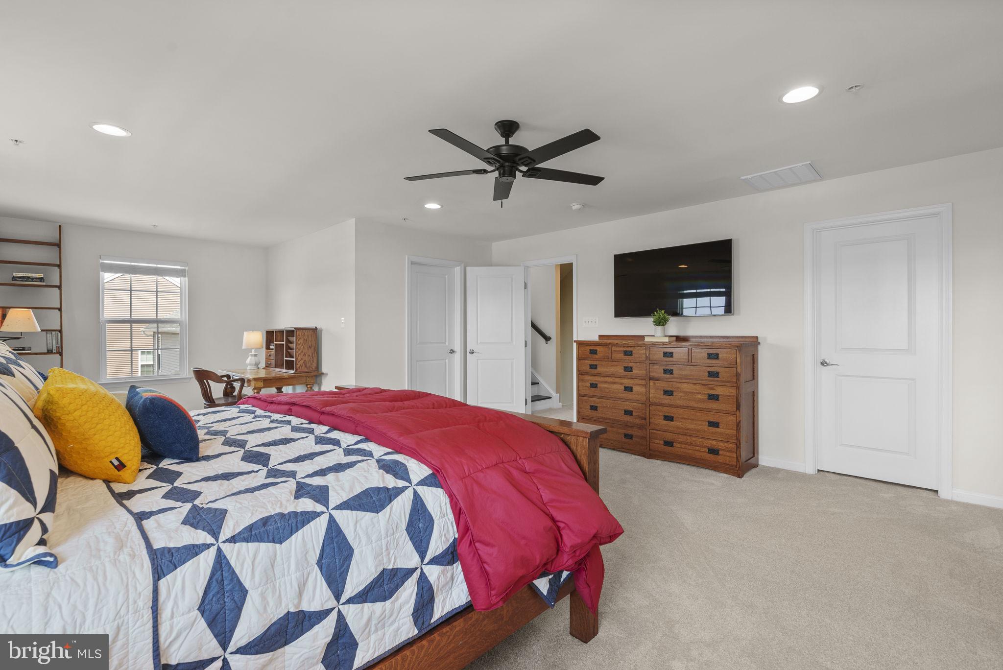 MIDDLETOWN GLEN - Residential