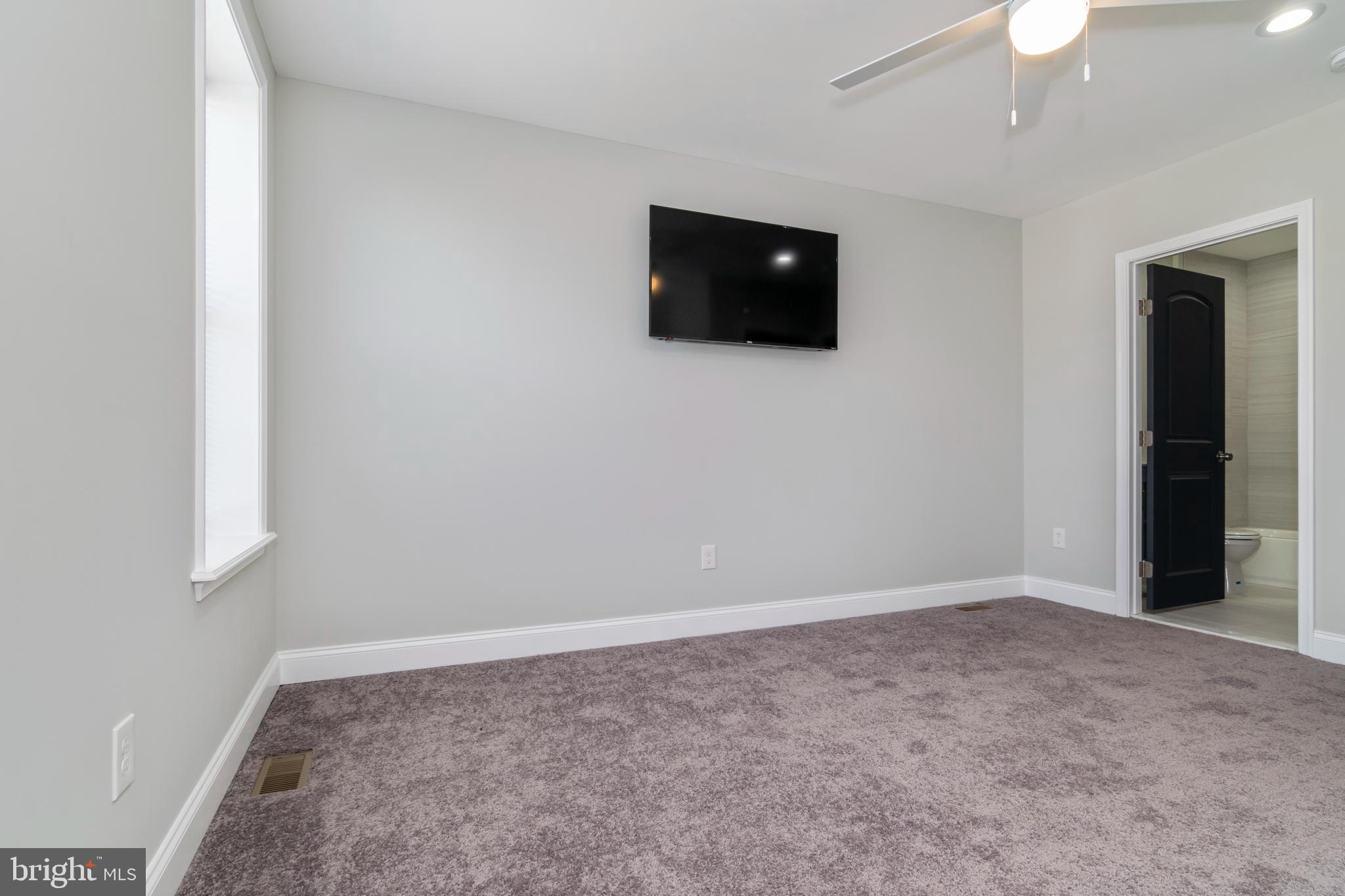 BROADWAY EAST - Residential