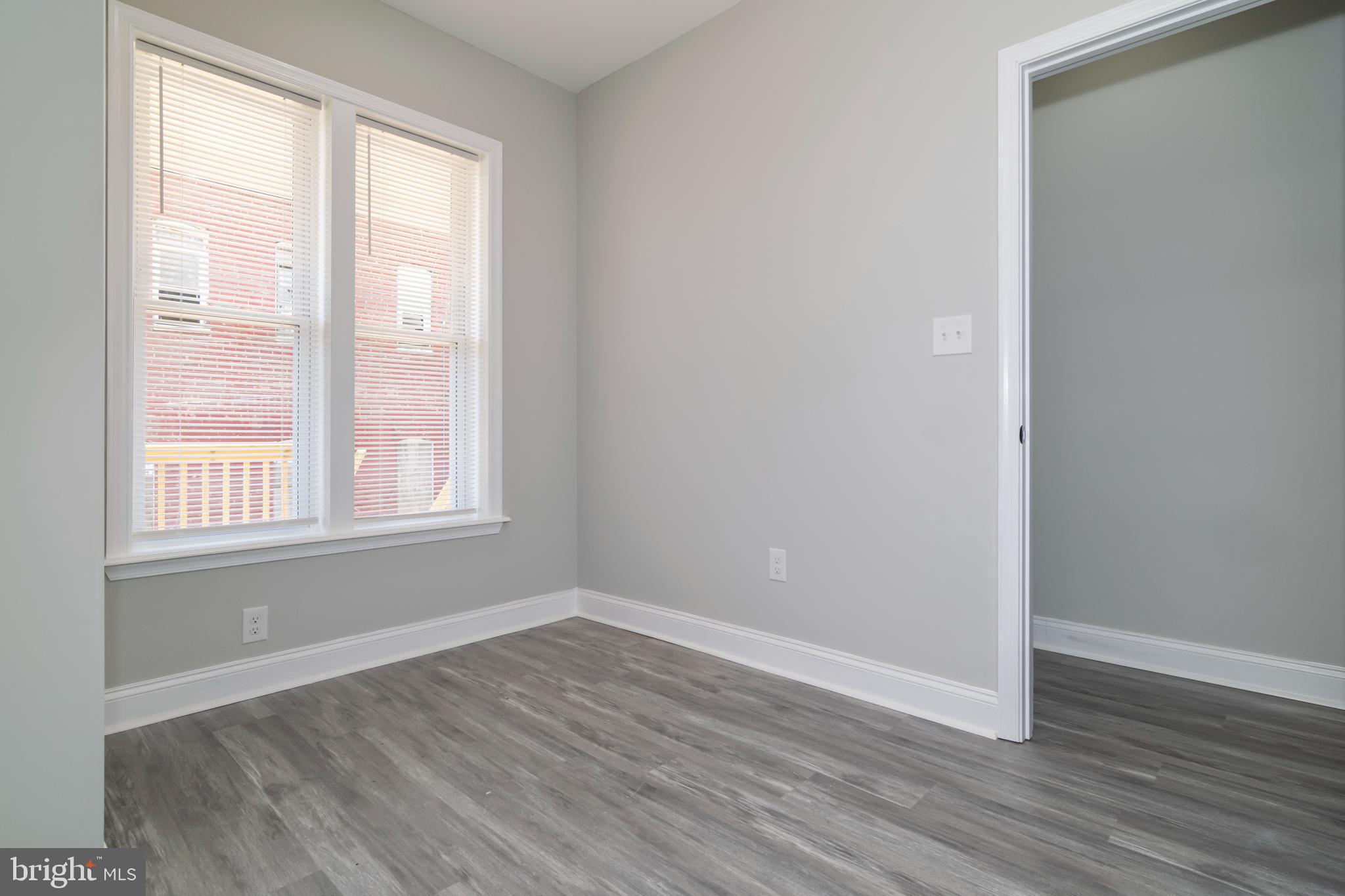 BROADWAY EAST - Residential