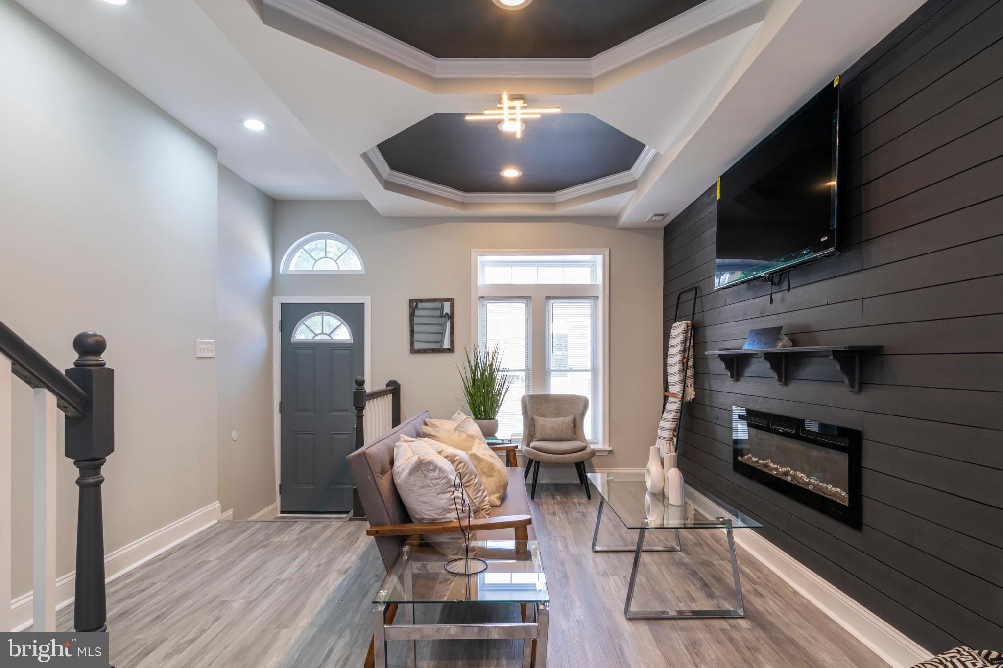 BROADWAY EAST - Residential