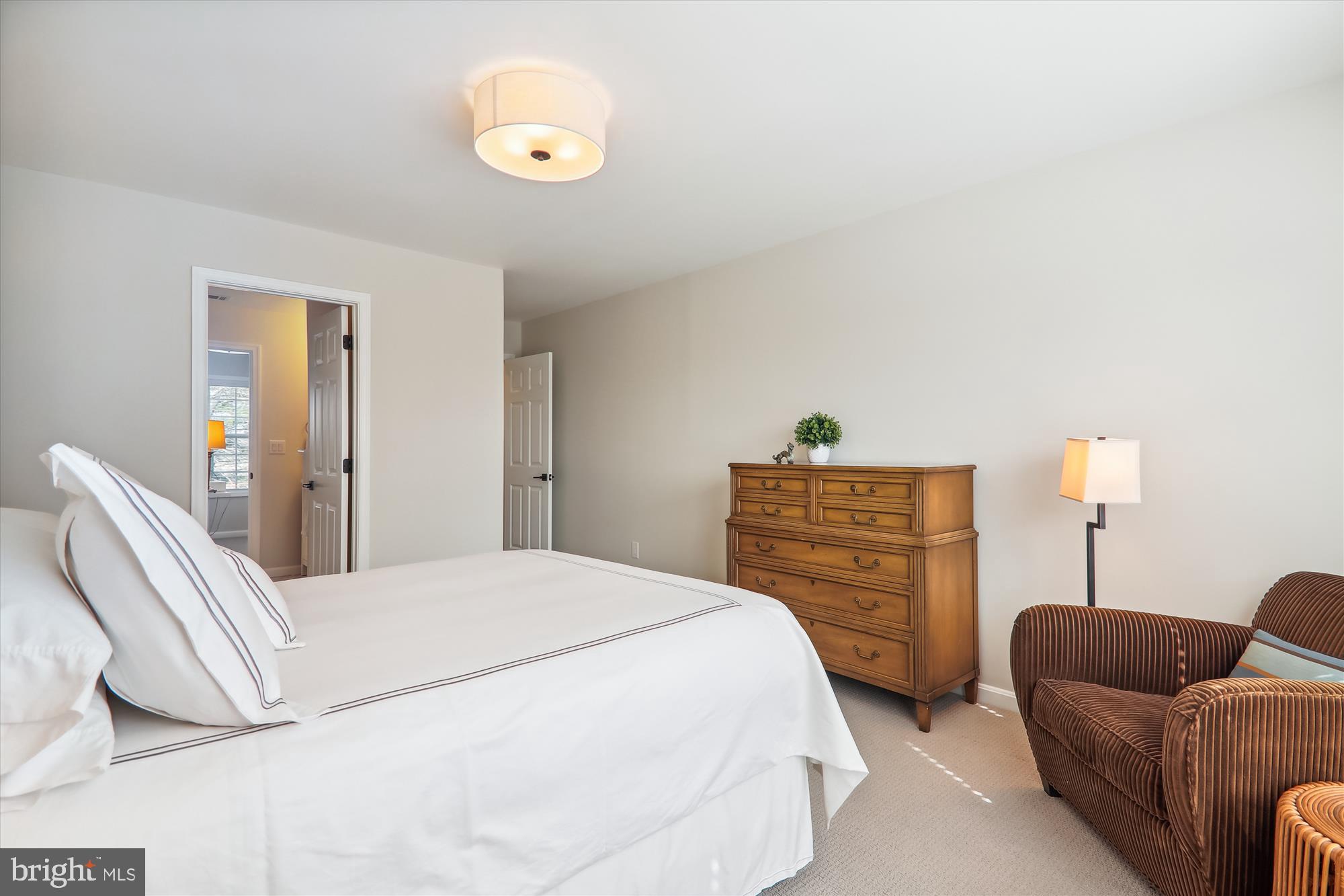 DARNESTOWN OUTSIDE - Residential