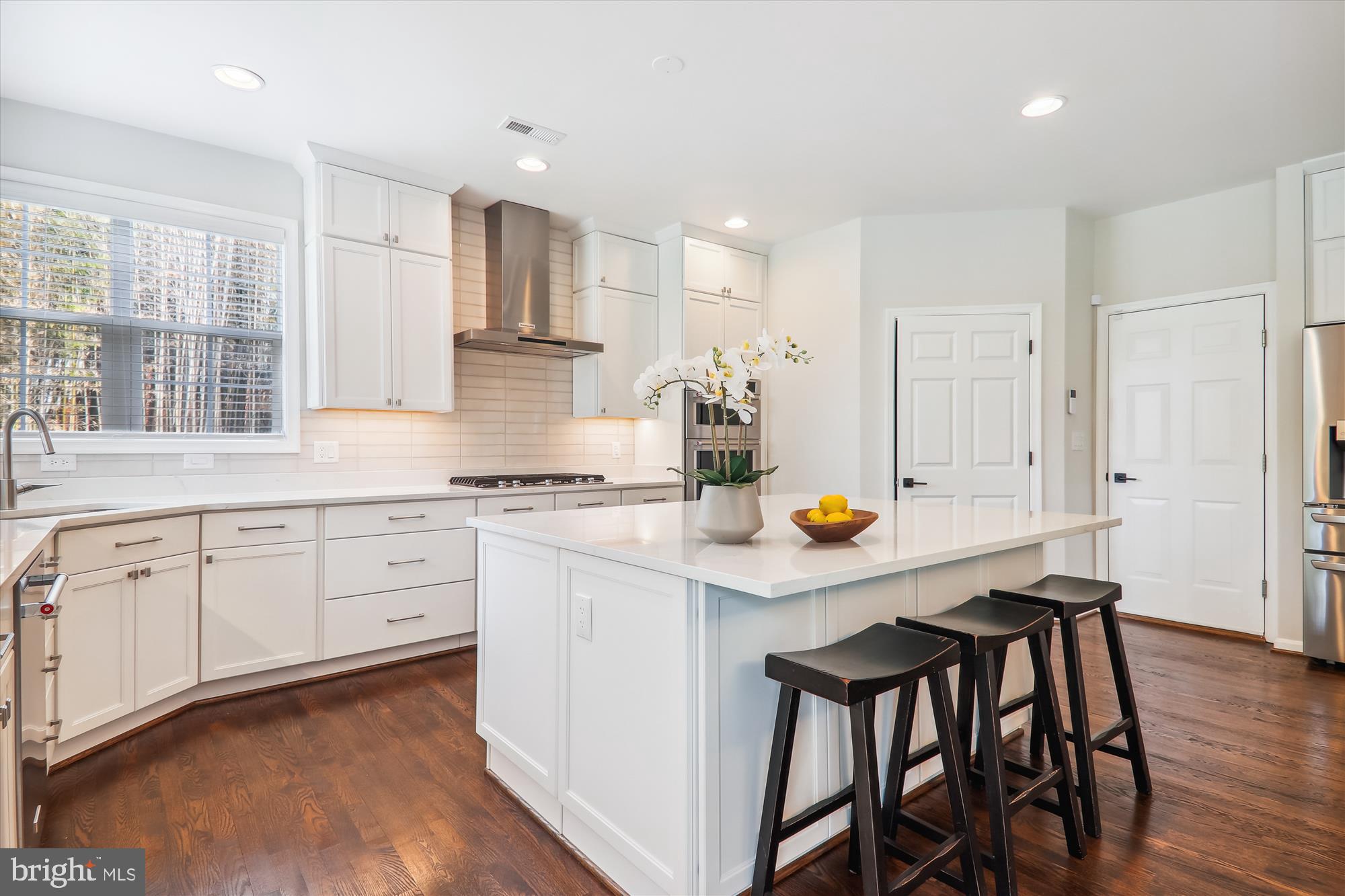 DARNESTOWN OUTSIDE - Residential