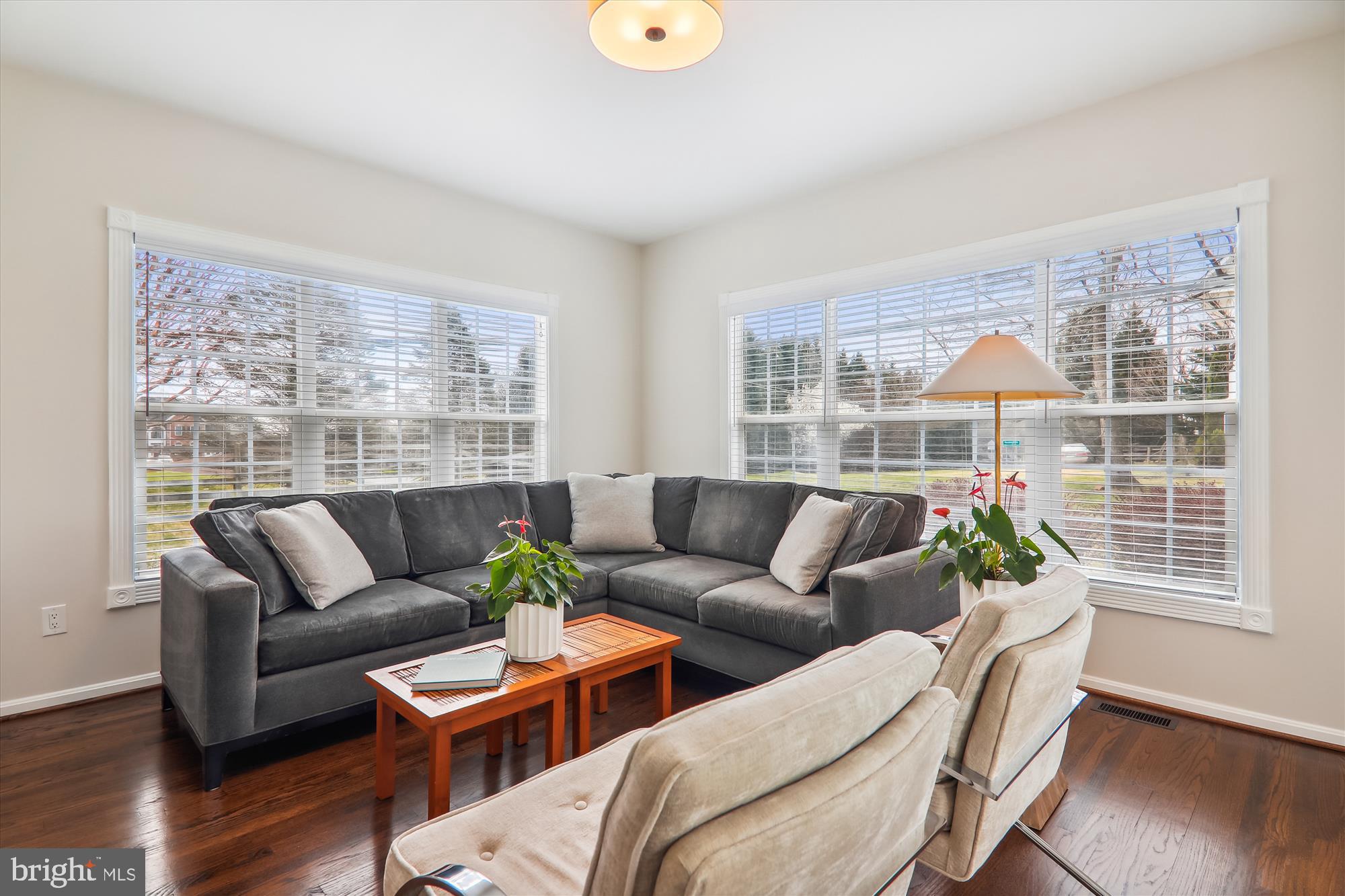 DARNESTOWN OUTSIDE - Residential