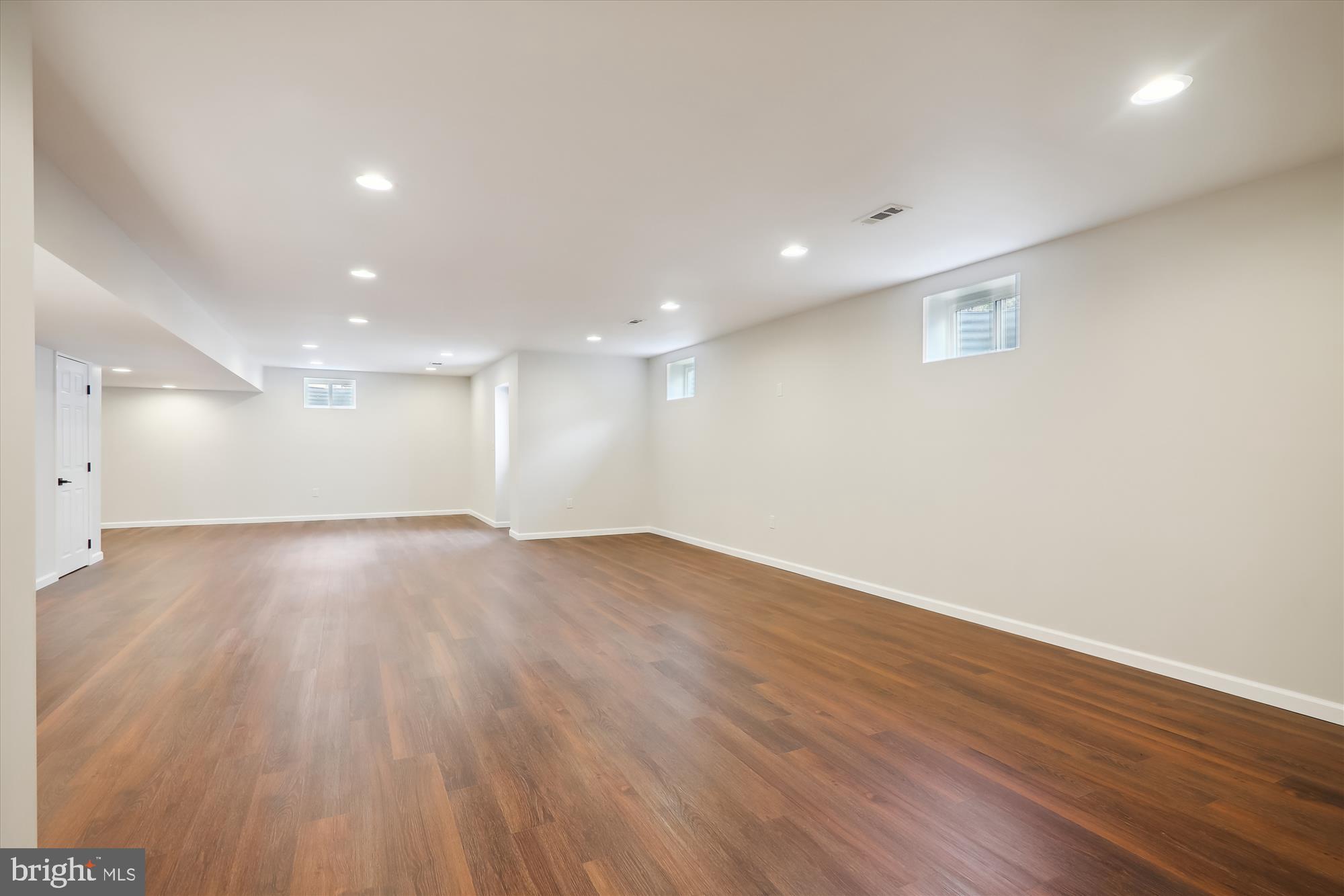 DARNESTOWN OUTSIDE - Residential