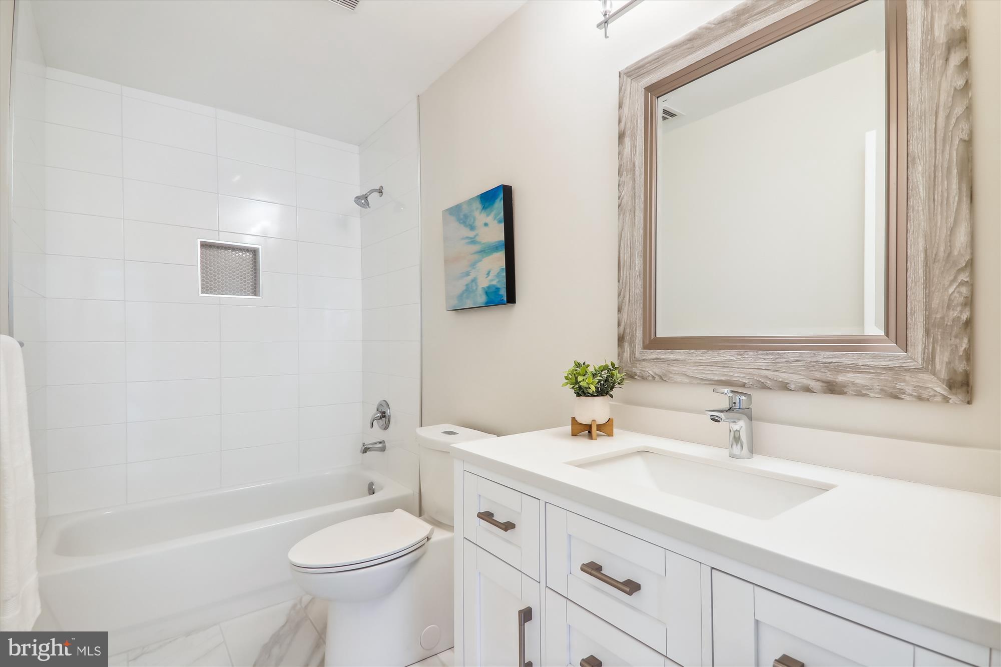 DARNESTOWN OUTSIDE - Residential