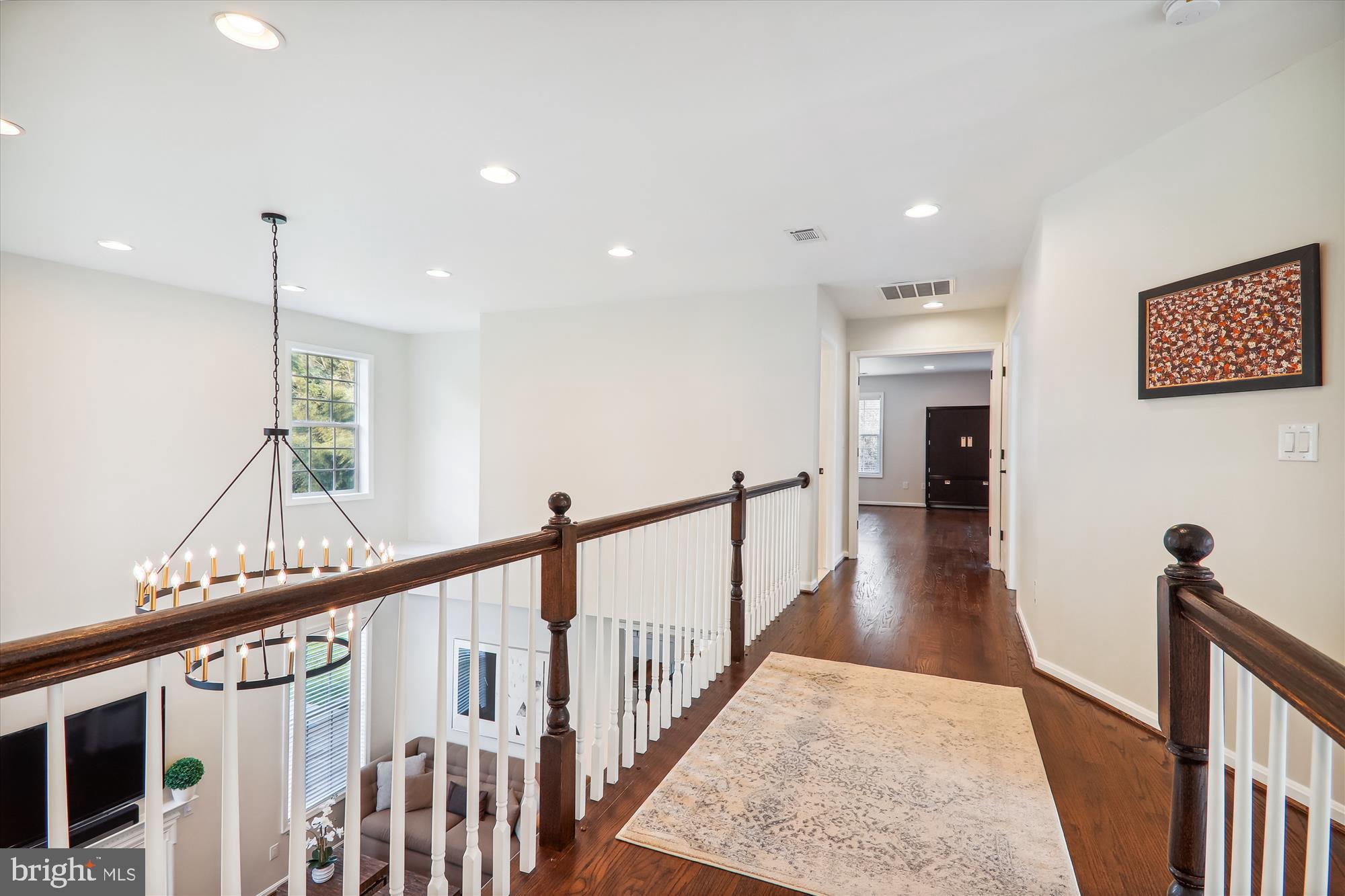 DARNESTOWN OUTSIDE - Residential