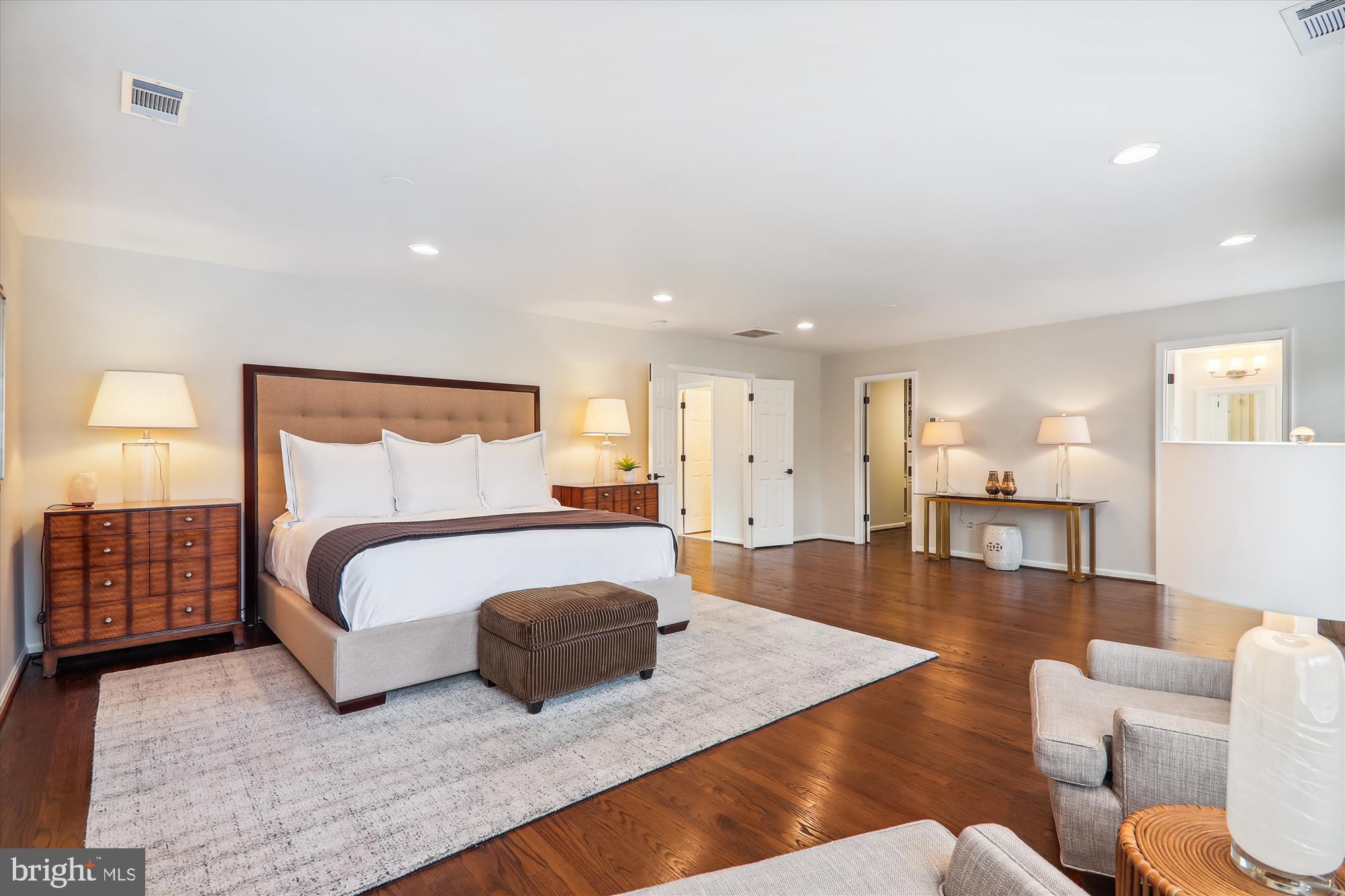 DARNESTOWN OUTSIDE - Residential