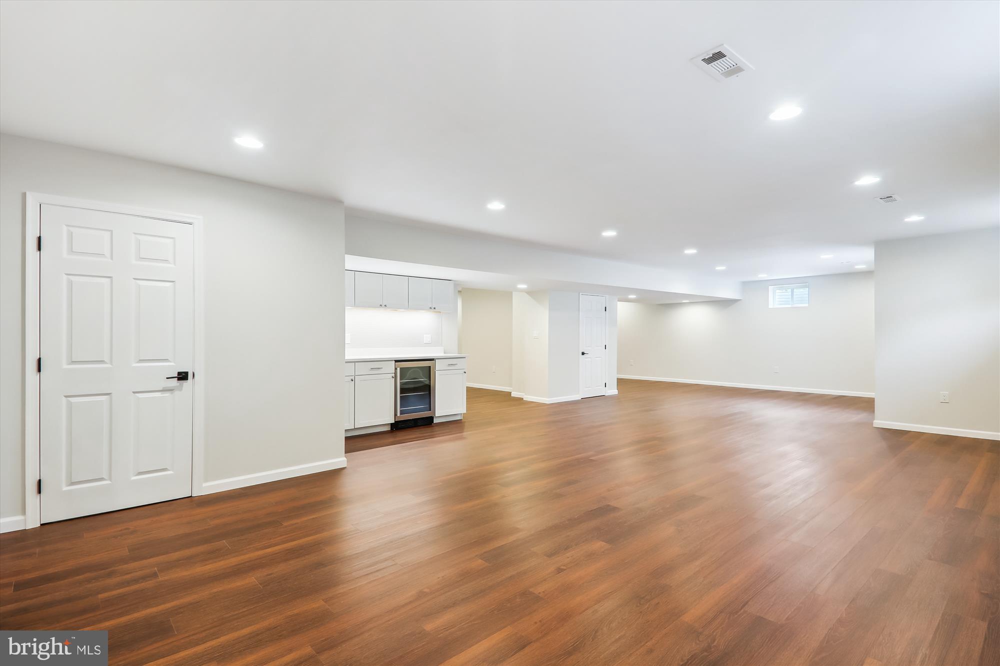 DARNESTOWN OUTSIDE - Residential