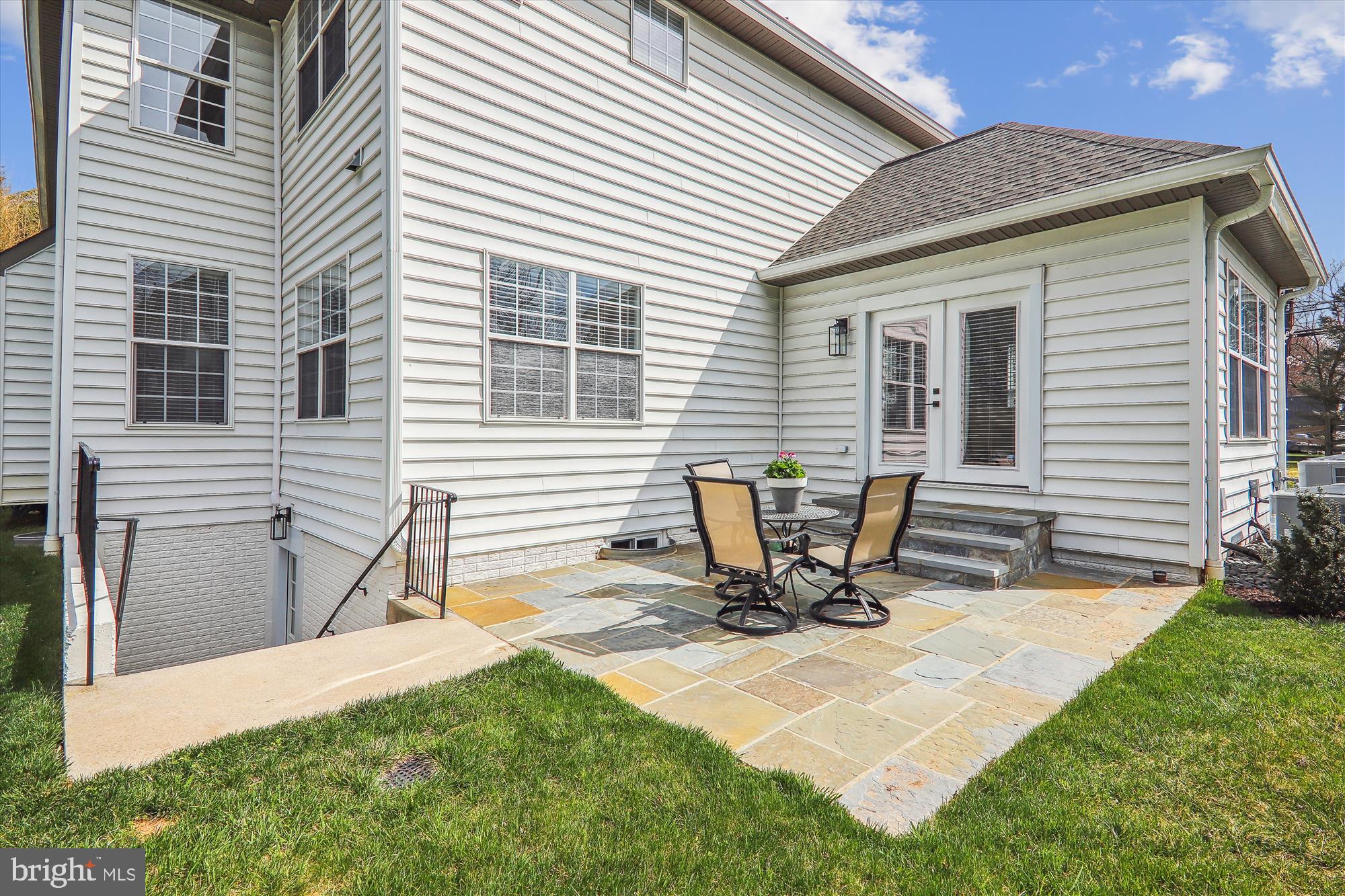 DARNESTOWN OUTSIDE - Residential