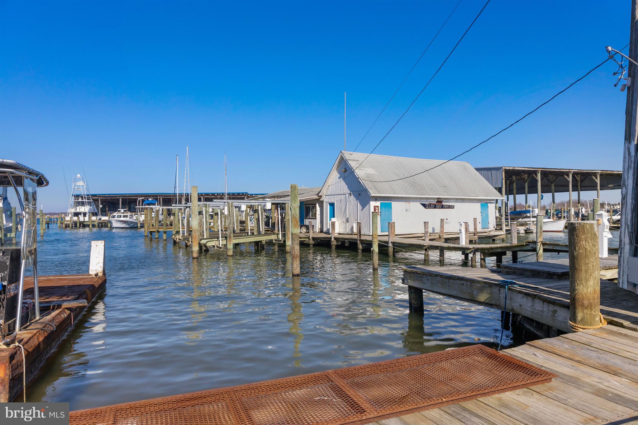 SELBY ON THE BAY - Residential